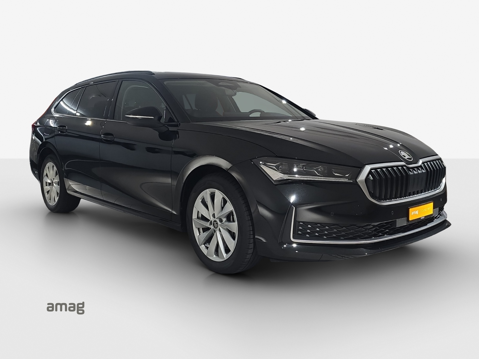 SKODA Superb Combi 2.0 TDi Selection 4x4 DSG-image-5