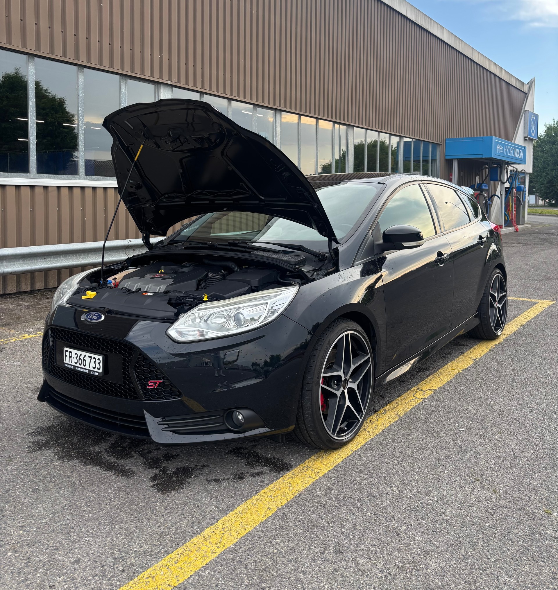 FORD FOCUS ST 2.0i EcoB SCTi ST-3-image-1