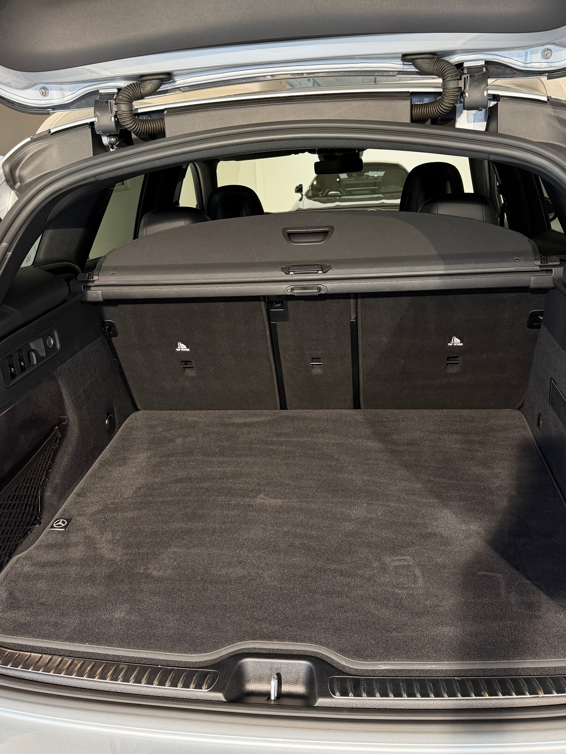 MERCEDES-BENZ GLC 220 d AMG-LINE 4Matic 9G-Tronic-image-14