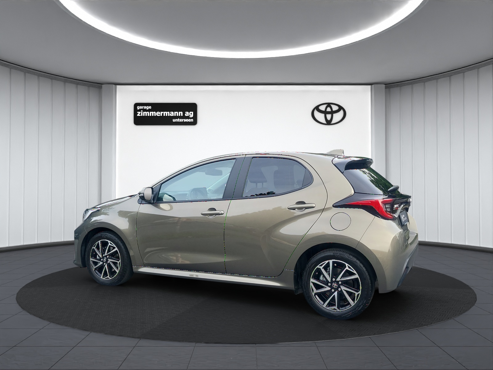 TOYOTA Yaris 1.5 VVT-i HSD Trend-image-9