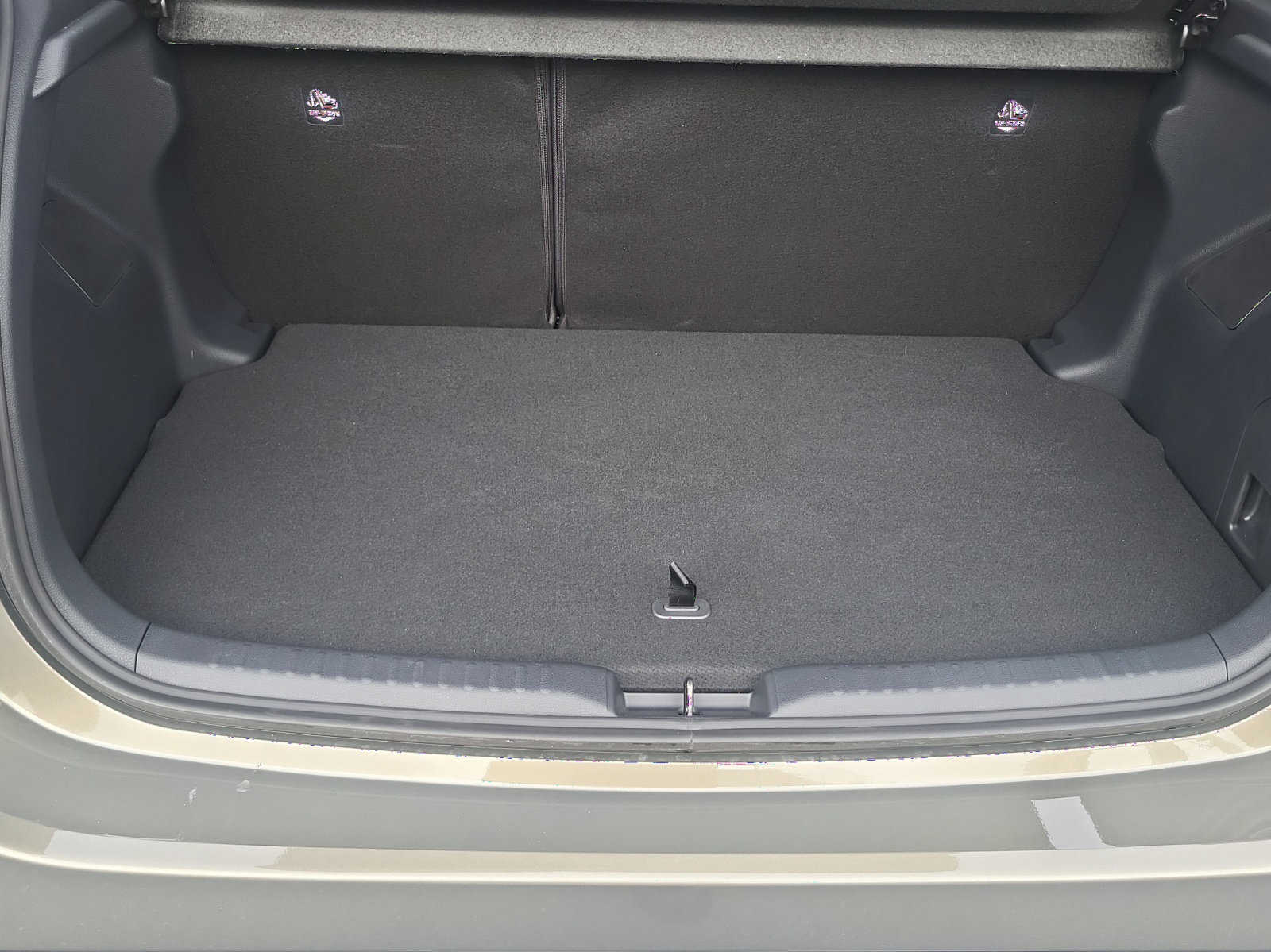 TOYOTA Yaris 1.5 VVT-i HSD Trend-image-15