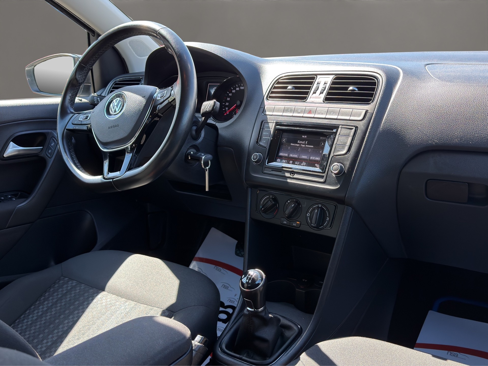 VW Polo 1.0 BMT Trendline-image-10