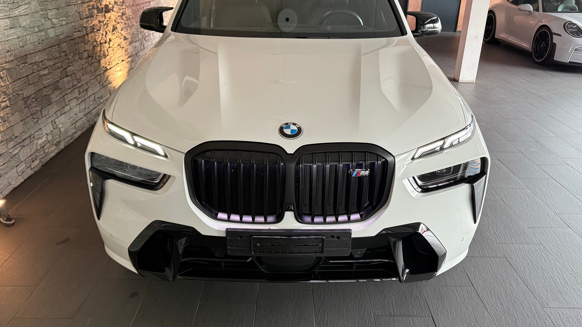 BMW X7 xDrive M60i V8 4.4 M Sport Pro 530PS „Facelift“-image-6