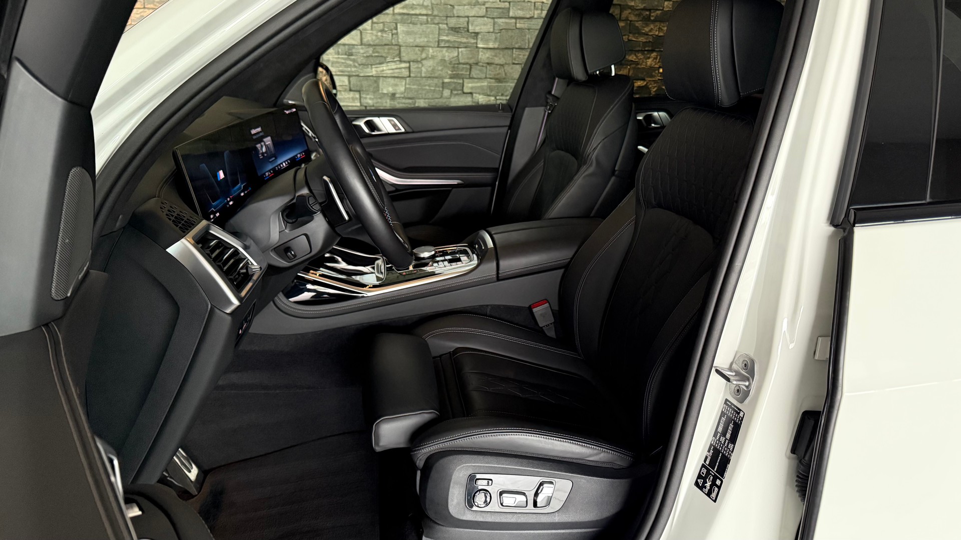 BMW X7 xDrive M60i V8 4.4 M Sport Pro 530PS „Facelift“-image-10