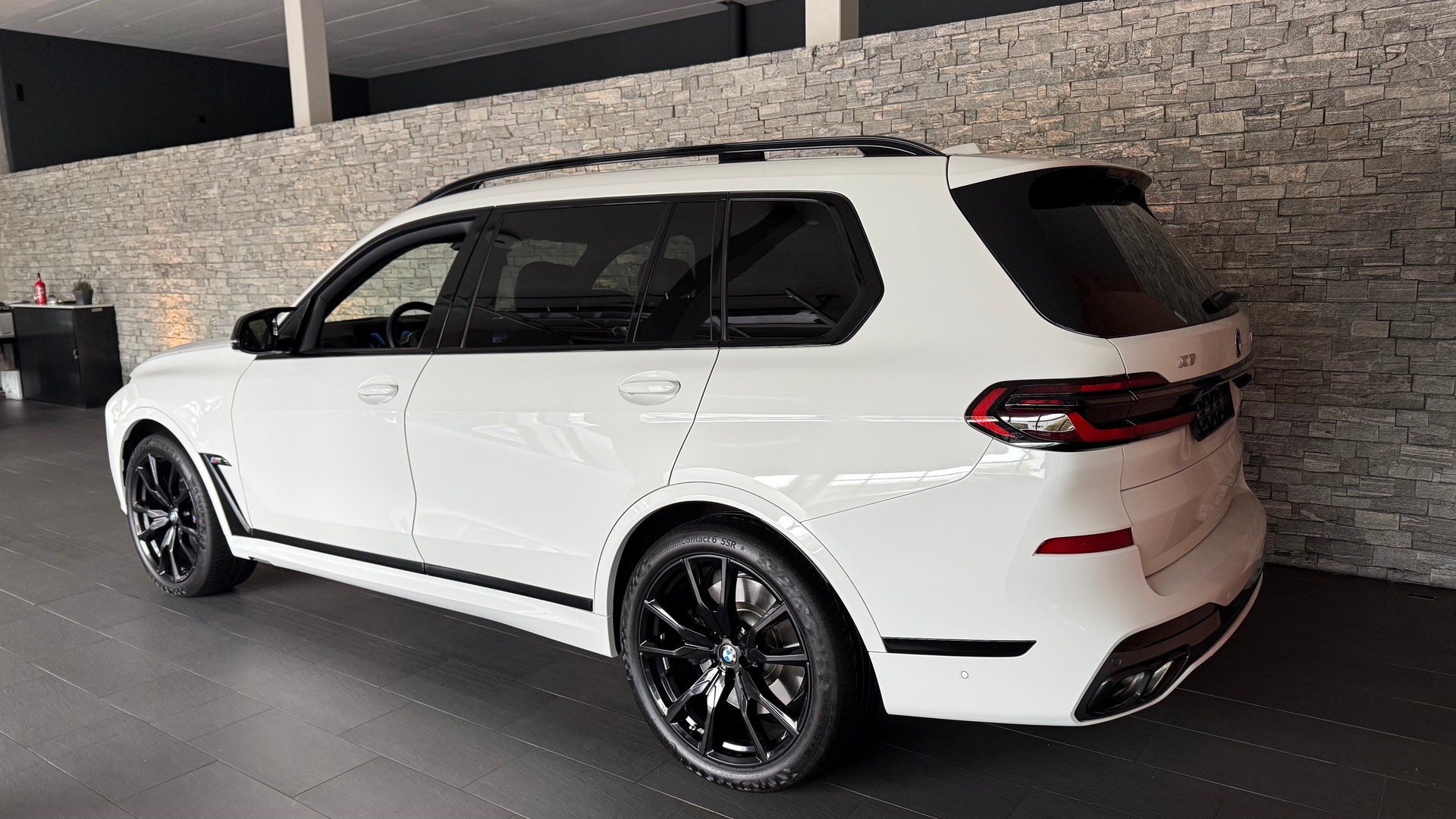 BMW X7 xDrive M60i V8 4.4 M Sport Pro 530PS „Facelift“-image-4