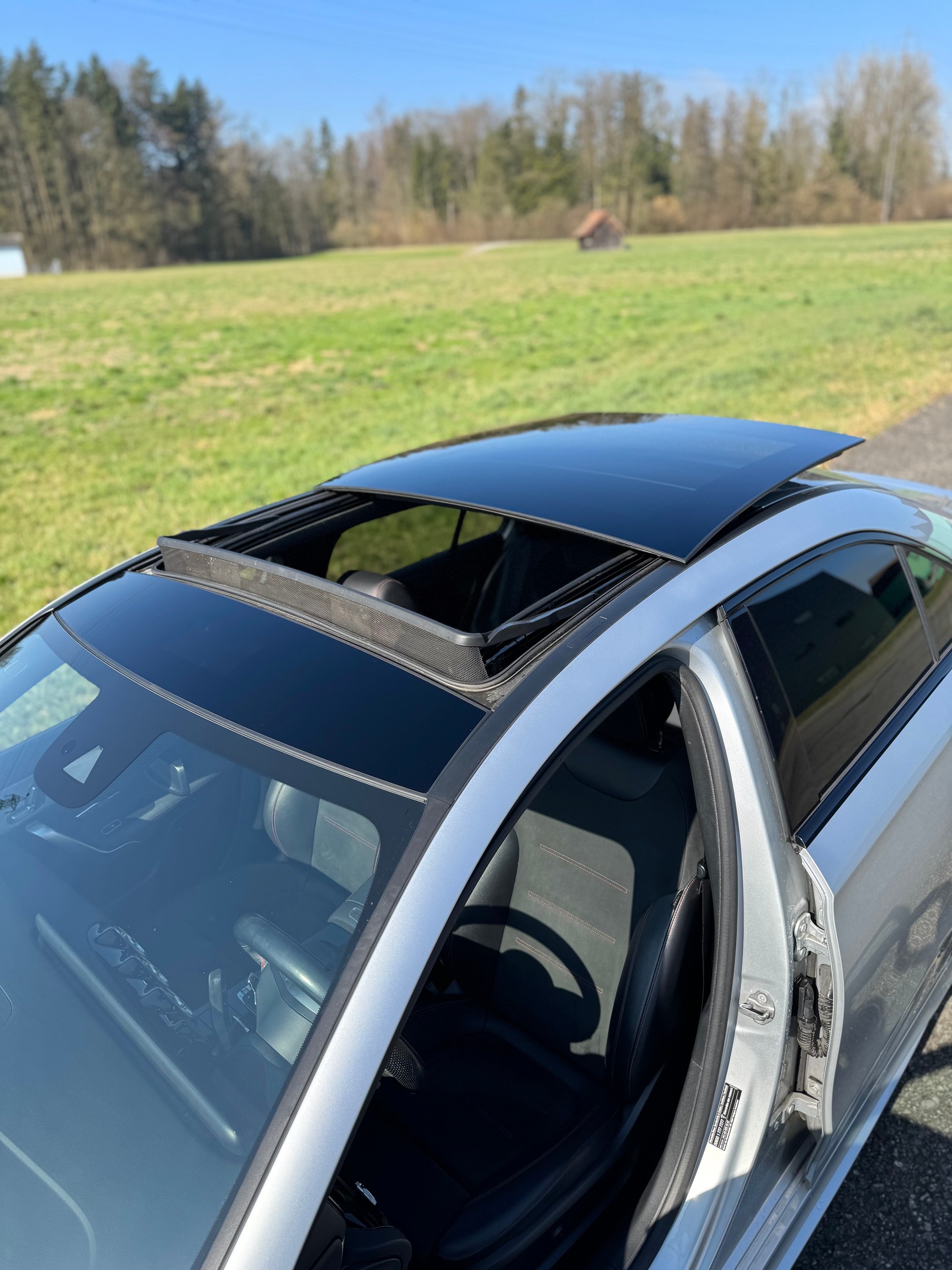 MERCEDES-BENZ A 220 AMG Line Limousine 4Matic / ab MFK 03.2026-showroom-element-3