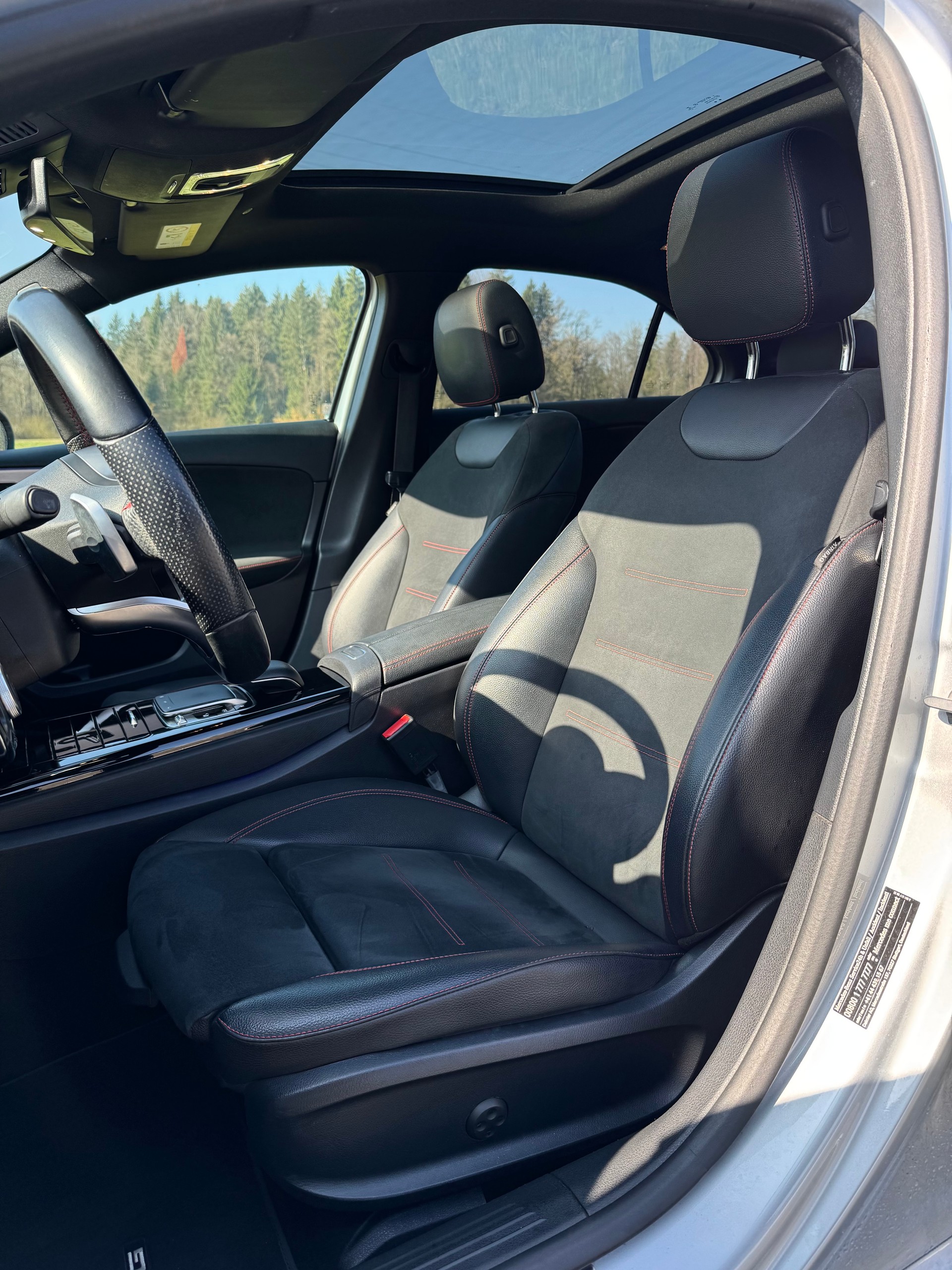 MERCEDES-BENZ A 220 AMG Line Limousine 4Matic / ab MFK 03.2026-image-9