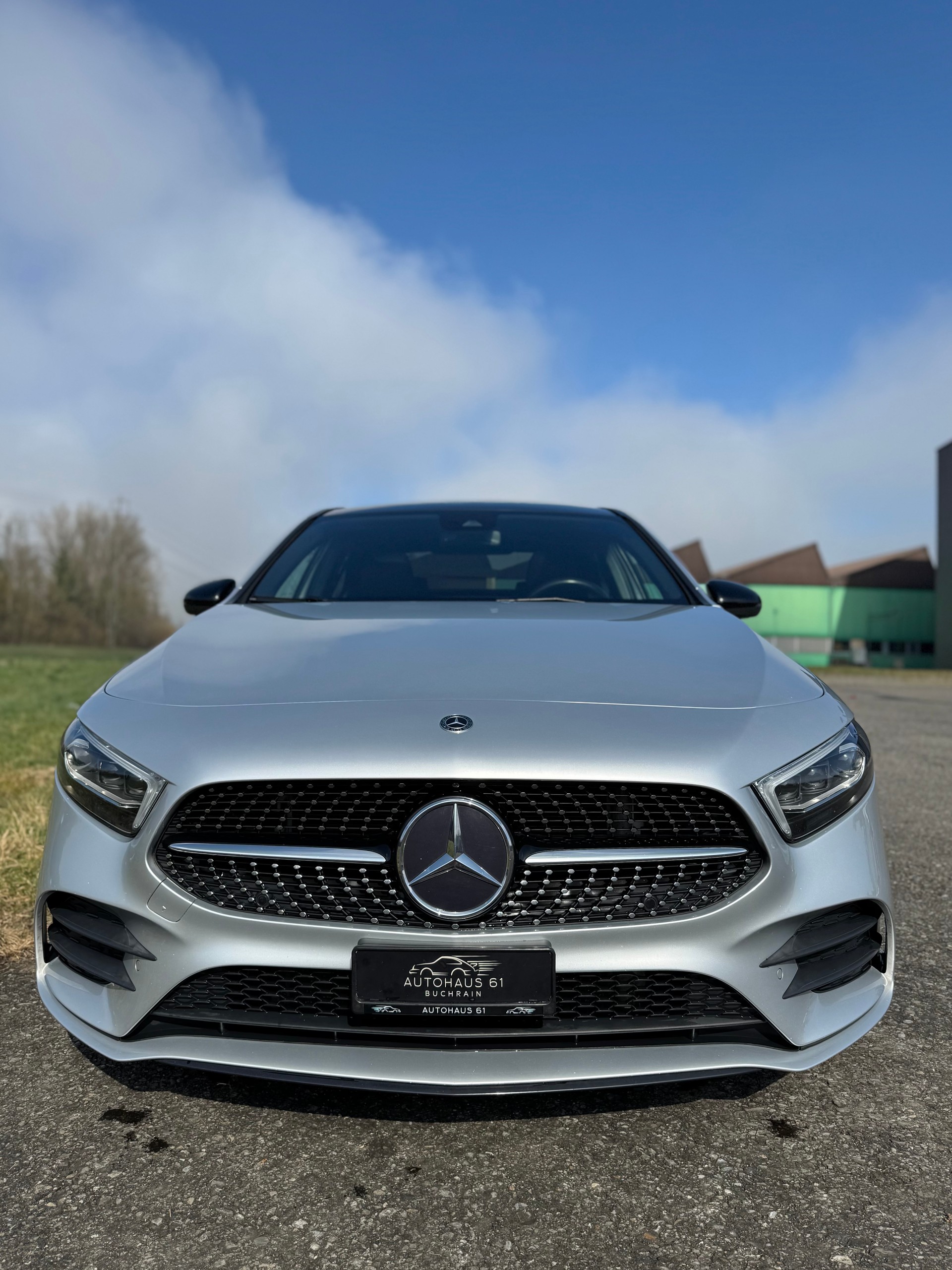 MERCEDES-BENZ A 220 AMG Line Limousine 4Matic / ab MFK 03.2026-image-4
