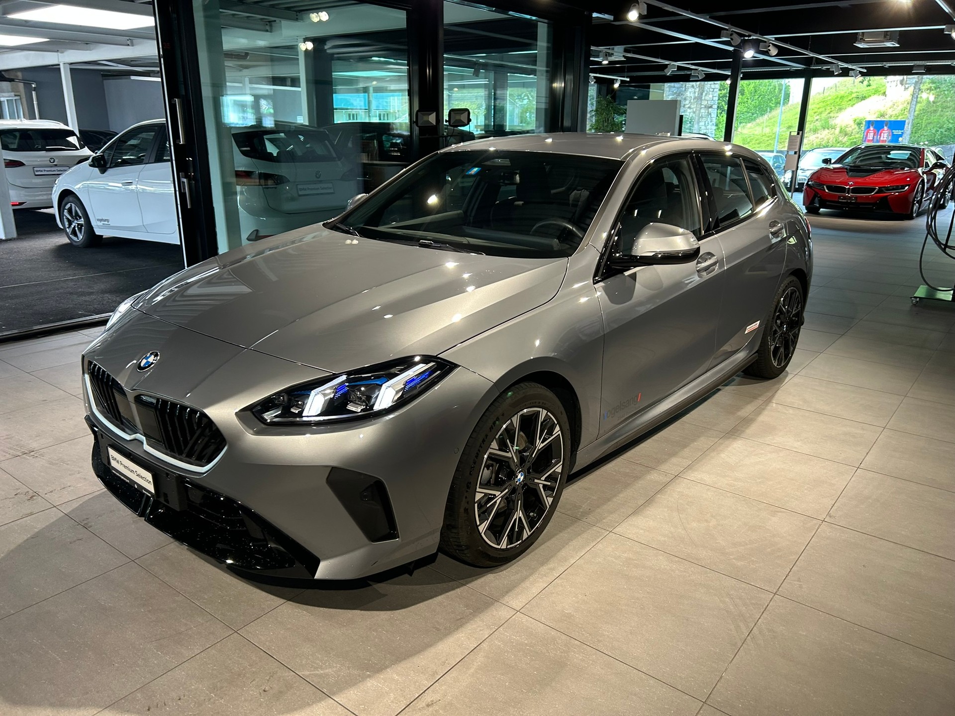 BMW 120 M Sport Steptronic-showroom-element-3