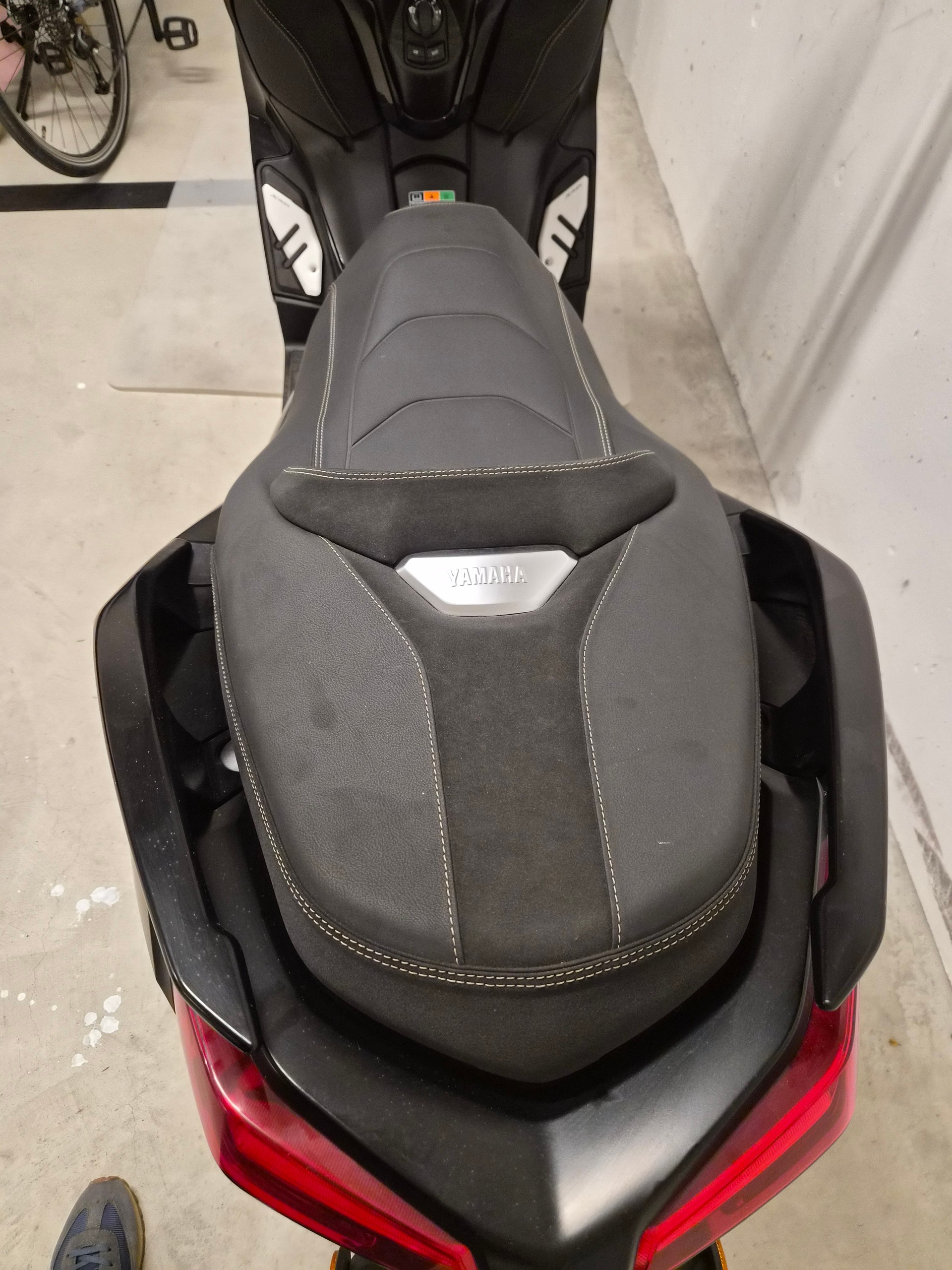 YAMAHA X-Max 300 Tech Max-image-3