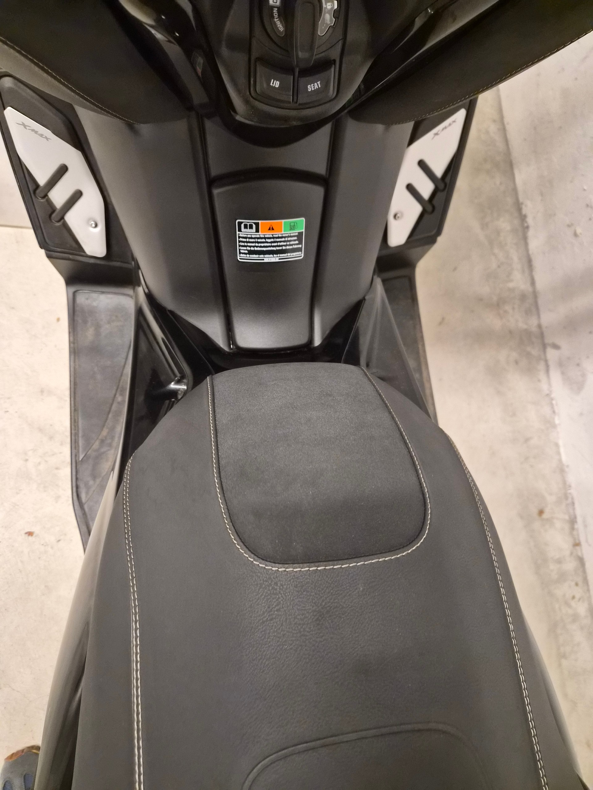 YAMAHA X-Max 300 Tech Max-image-8