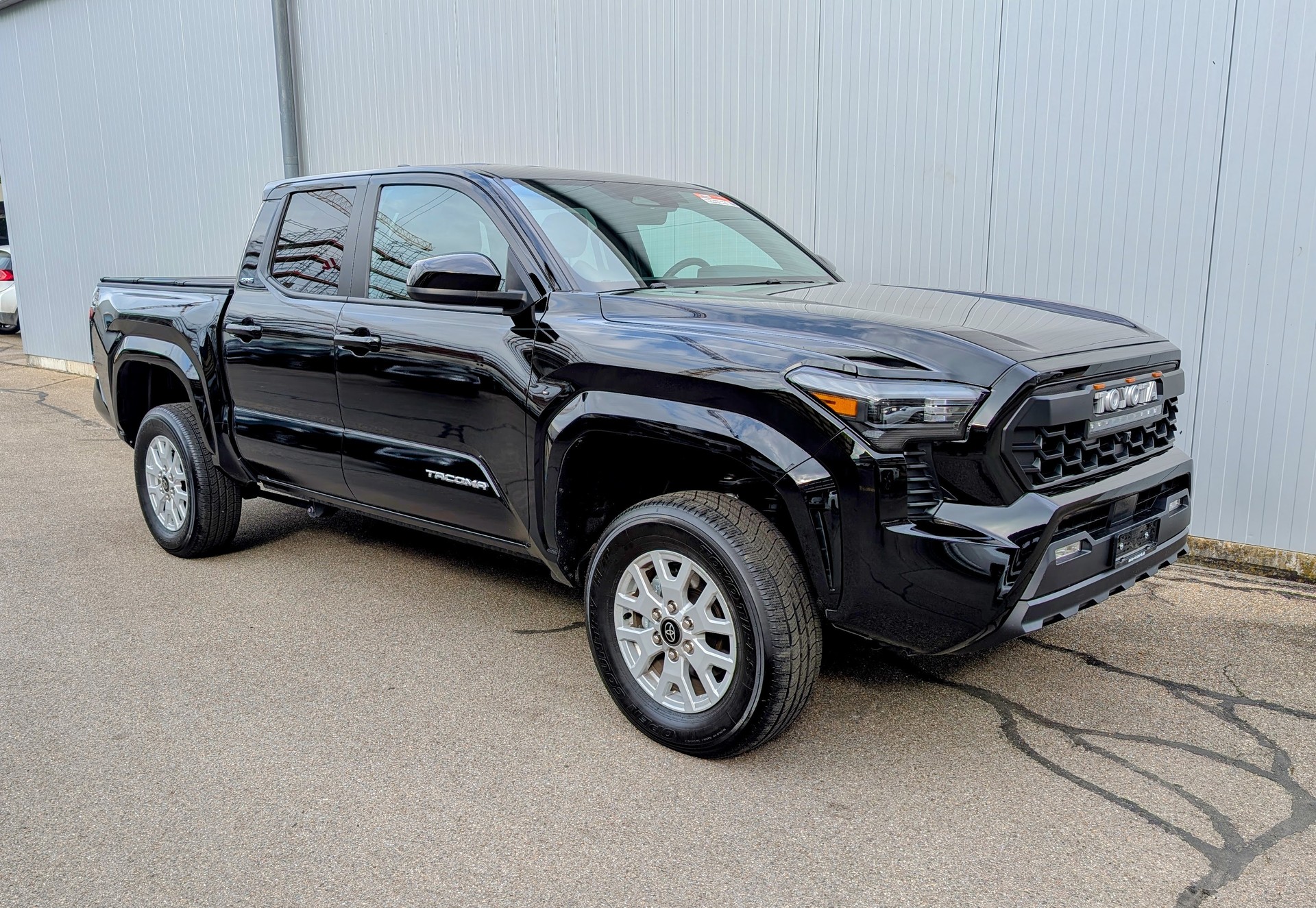 TOYOTA Tacoma Double Cab 4WD-image-15