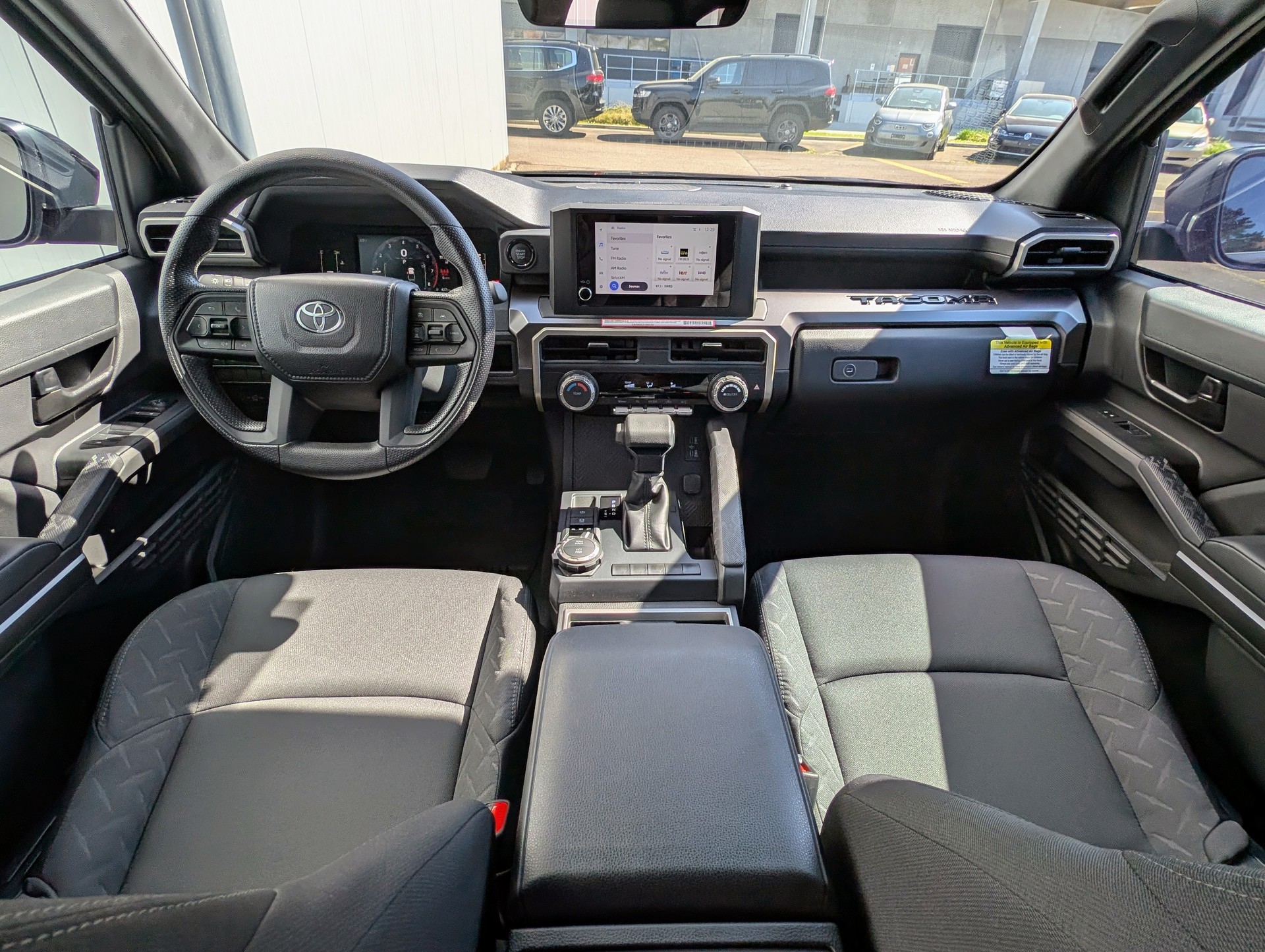 TOYOTA Tacoma Double Cab 4WD-showroom-element-3