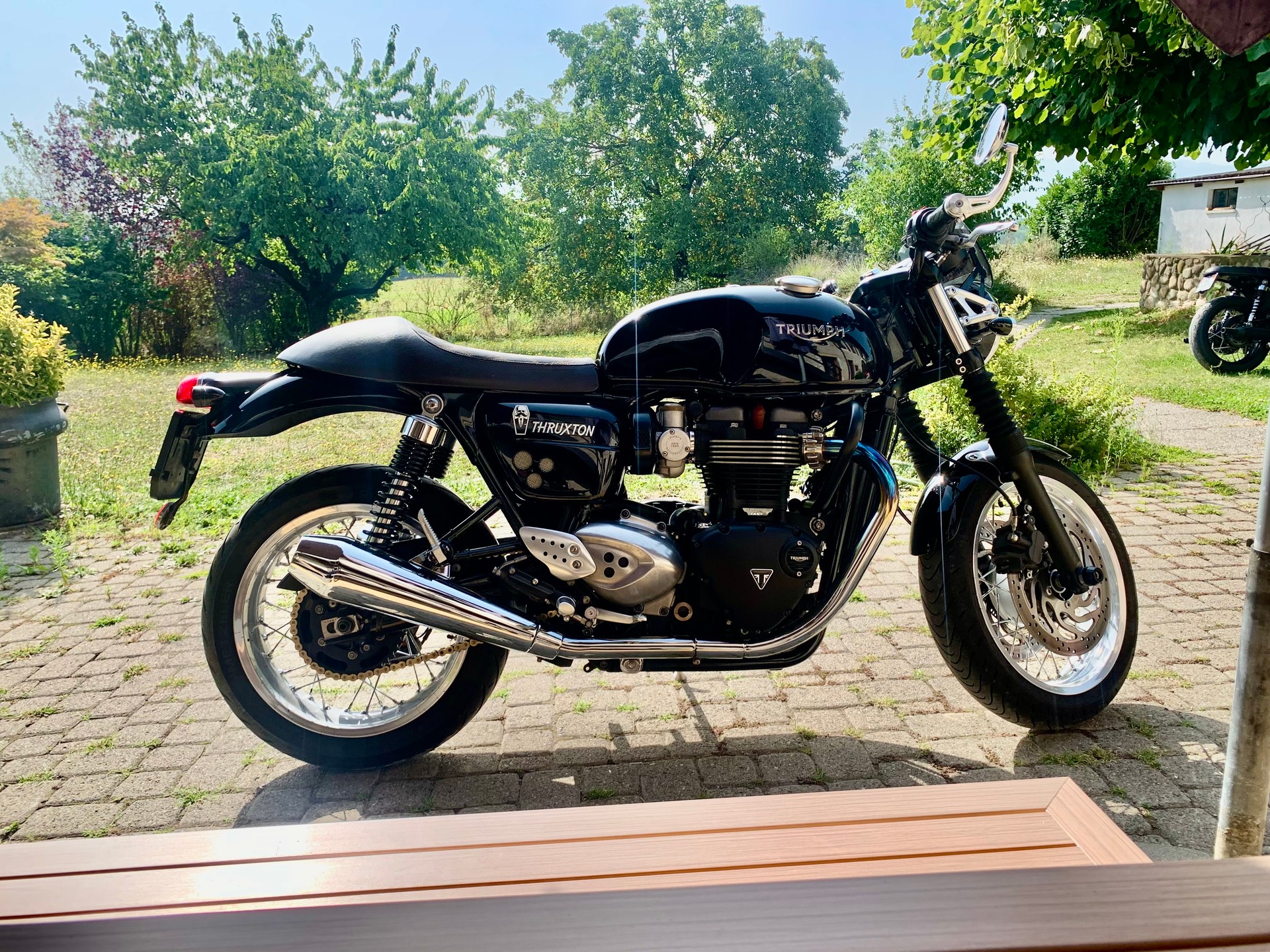 TRIUMPH Thruxton R 1200 i ABS-image-0
