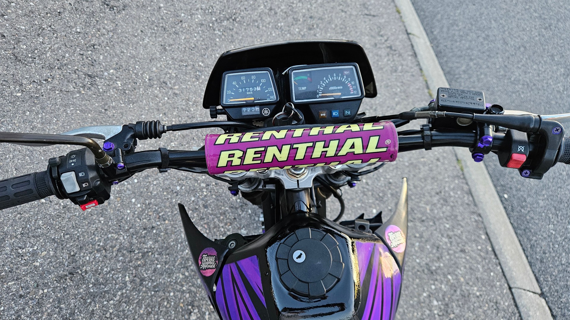 YAMAHA DT 125 R Supermotard-image-9