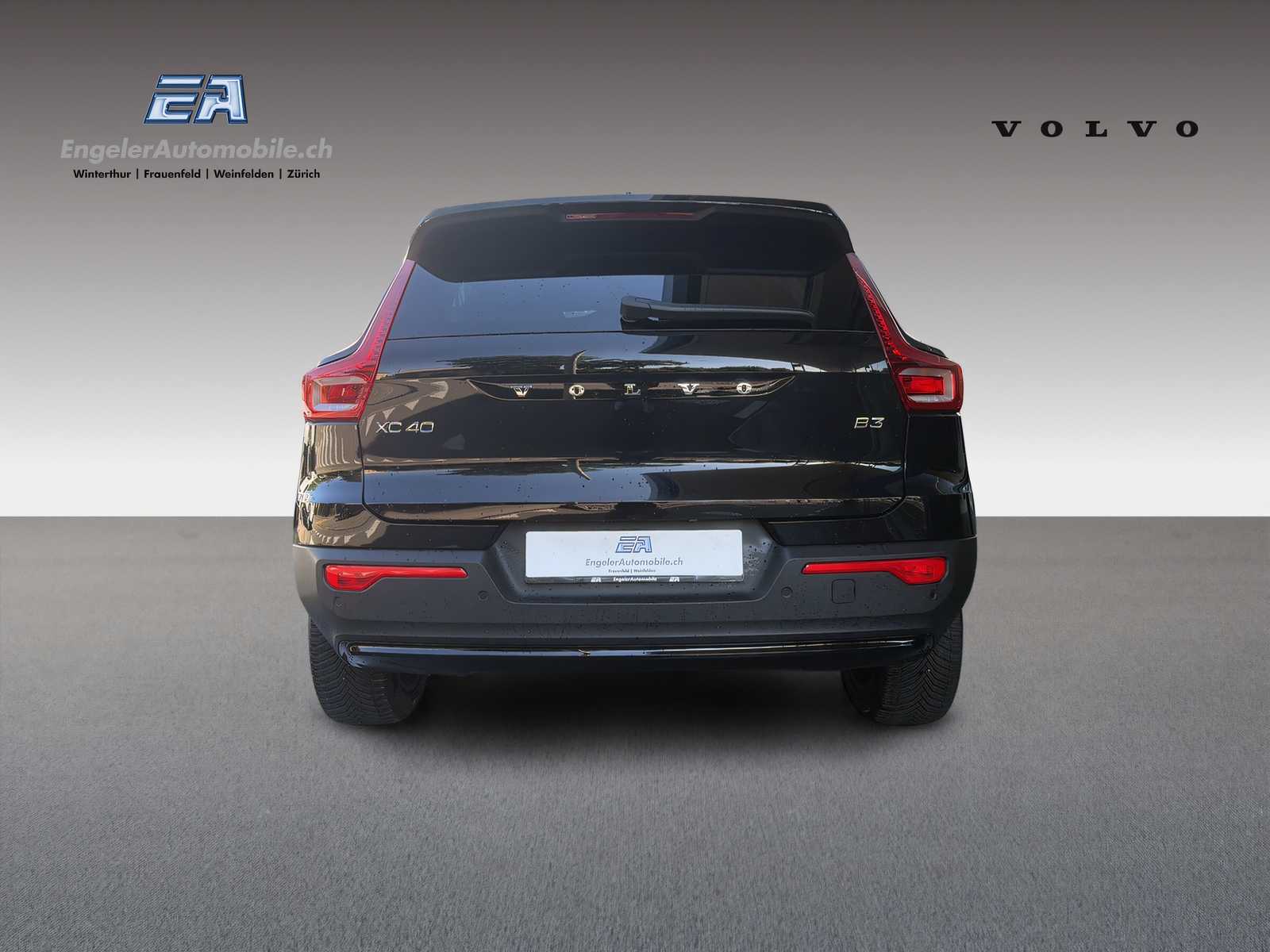 VOLVO XC40 B3 Benzin Mild Hybrid Plus Dark DCT-image-4
