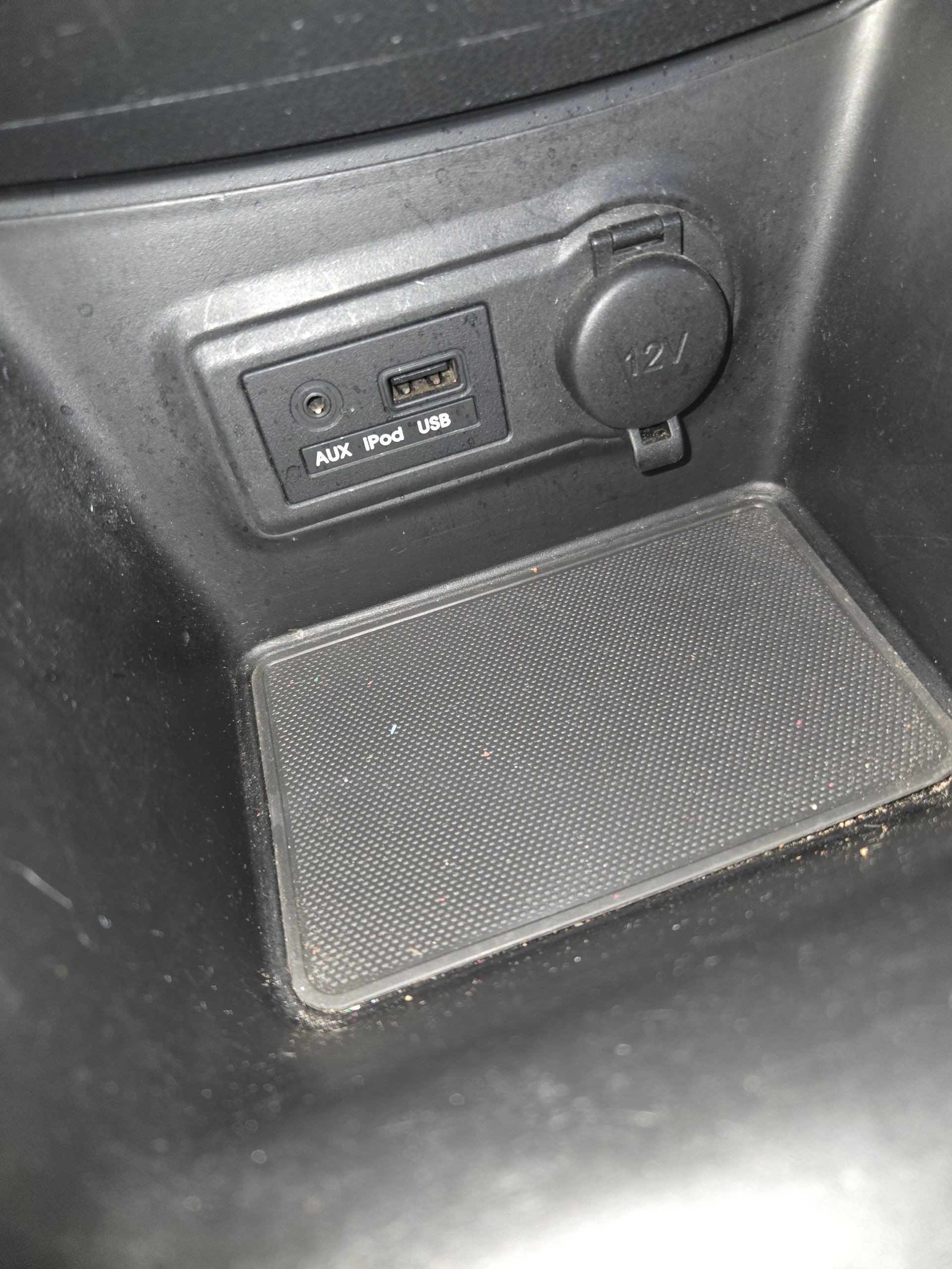 KIA VENGA-image-7
