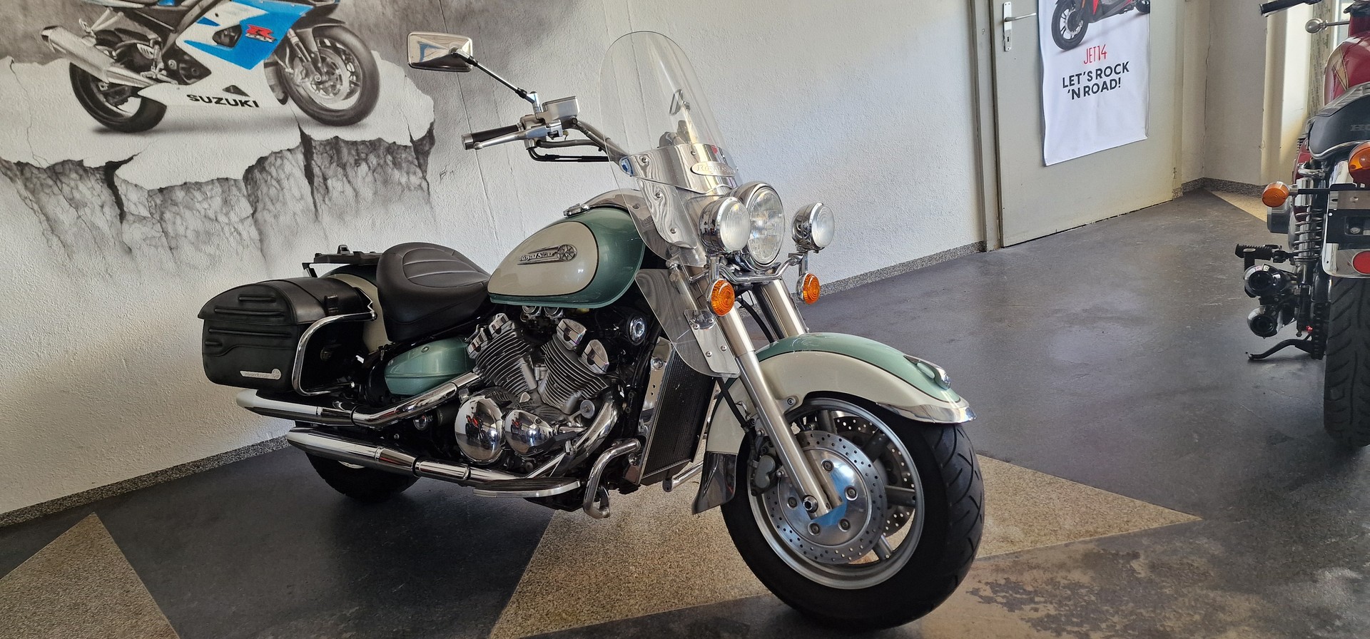YAMAHA XVZ 1300 A Royal Star-image-1