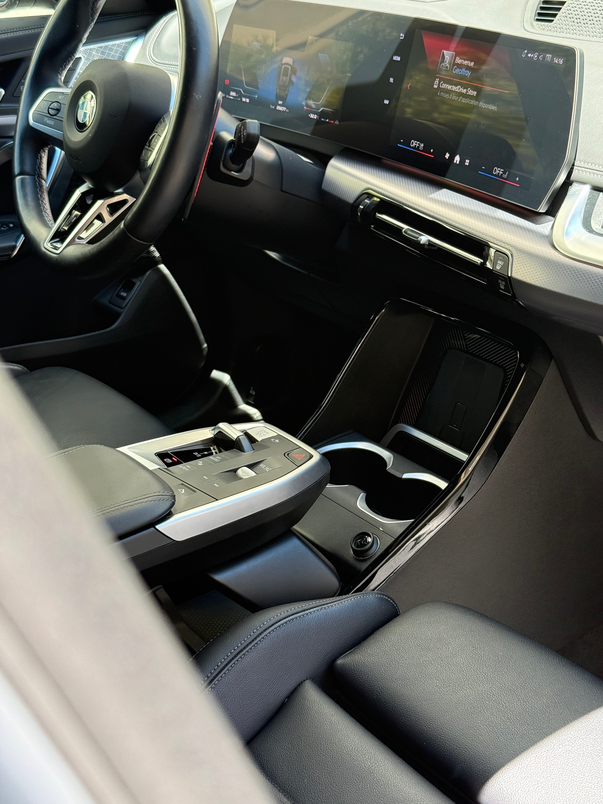 BMW X1 xDrive M35i-image-13