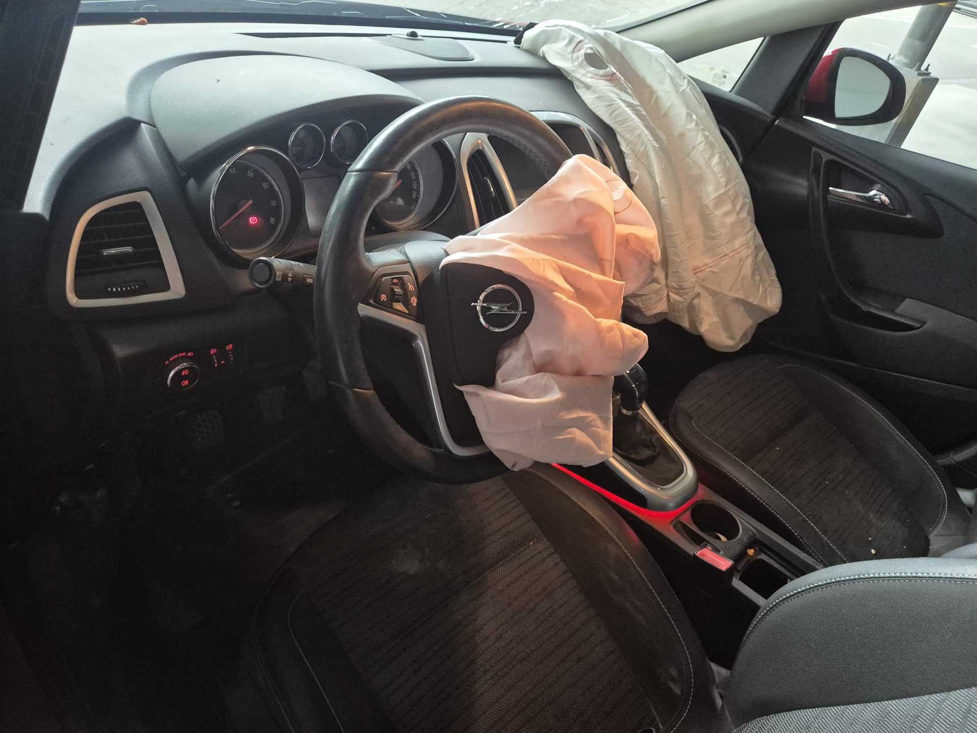OPEL Astra 1.4i 16V Turbo Sport-image-10