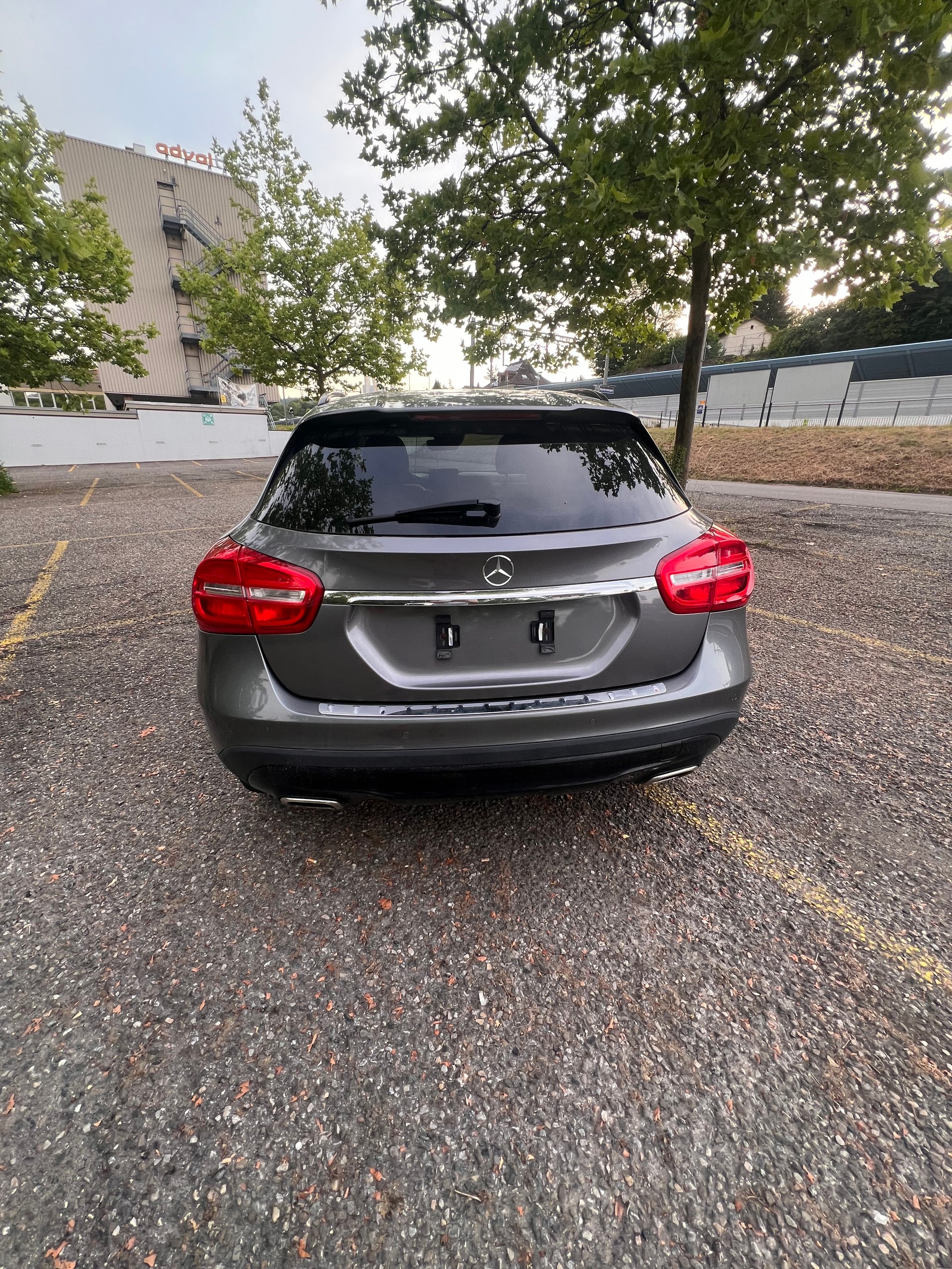 MERCEDES-BENZ GLA 200 CDI AMG Line 4Matic 7G-DCT-showroom-element-3