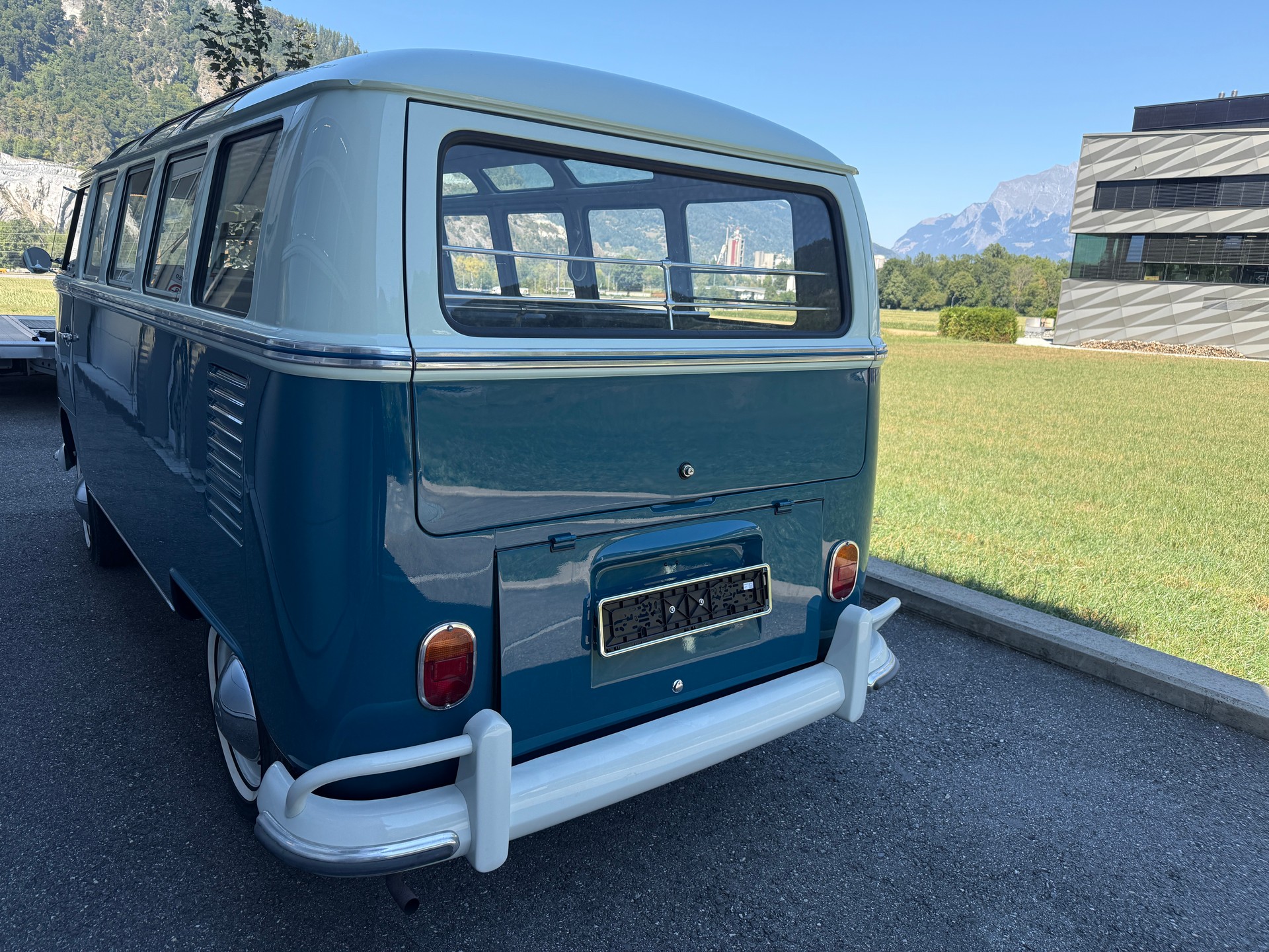 VW Samba Bus-image-4