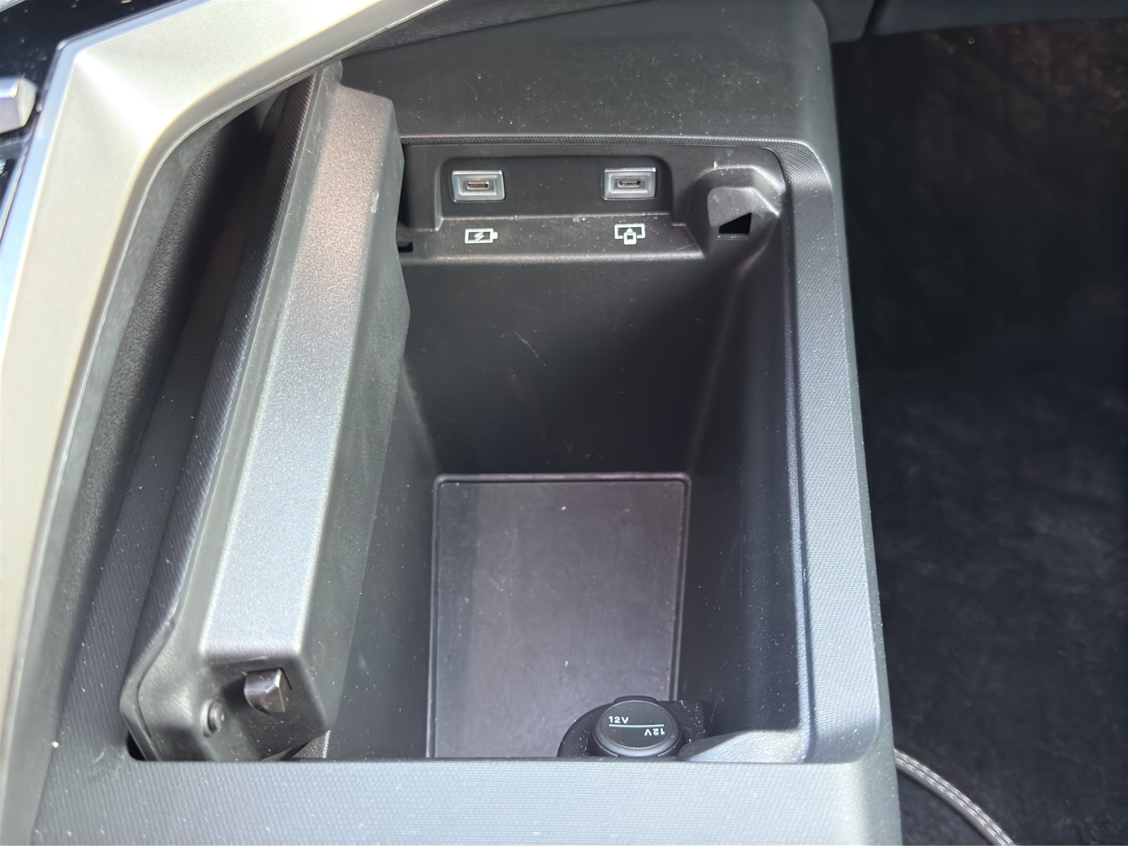 PEUGEOT 5008 145 Hybrid e-DCS6 GT-image-29