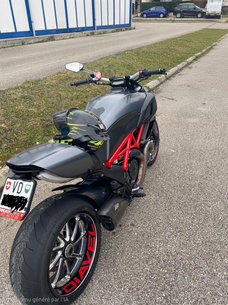 DUCATI Diavel 1200 Carbon-image-0
