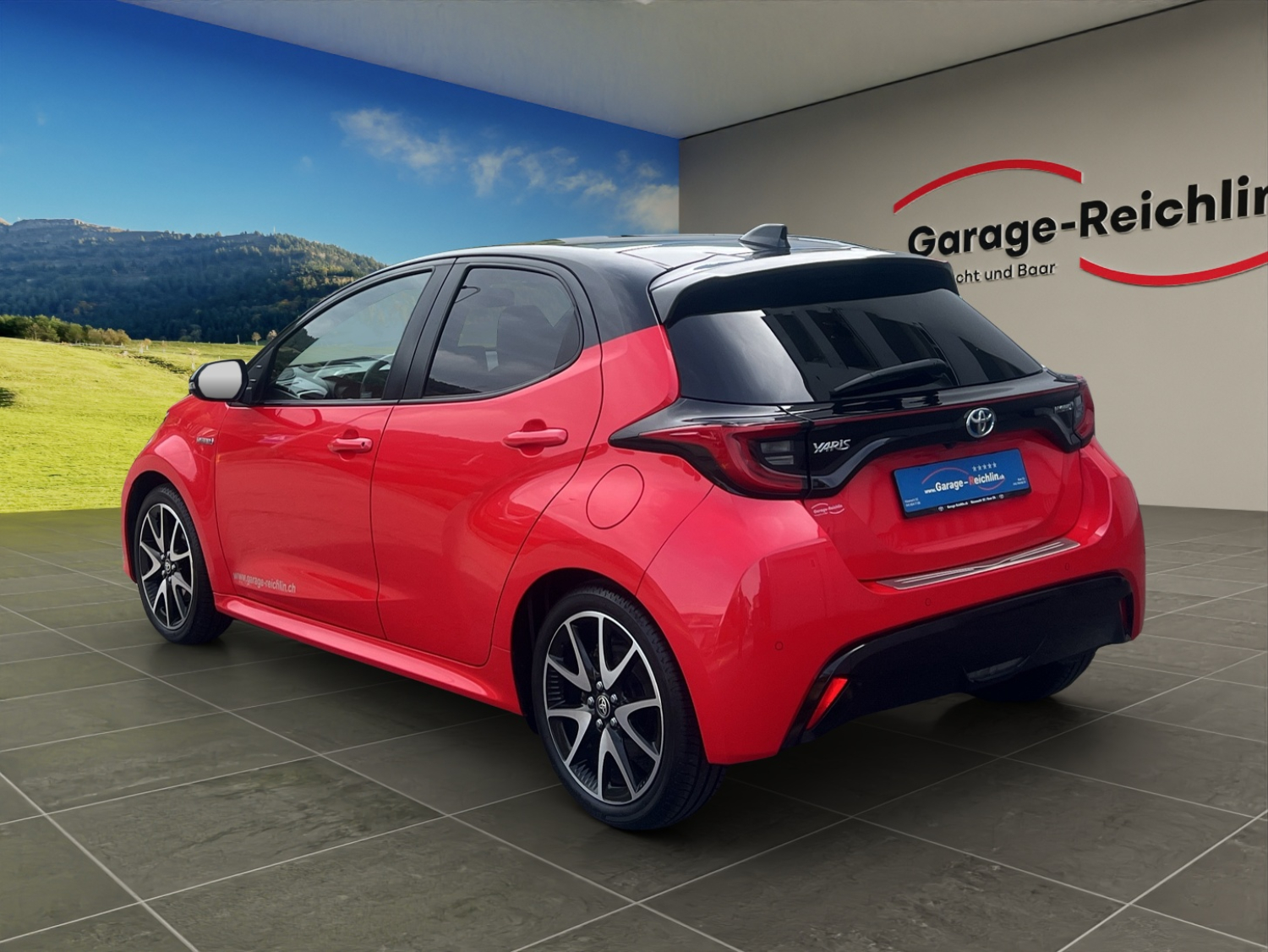 TOYOTA Yaris 1.5 VVT-i HSD Premiere Edition-showroom-element-2