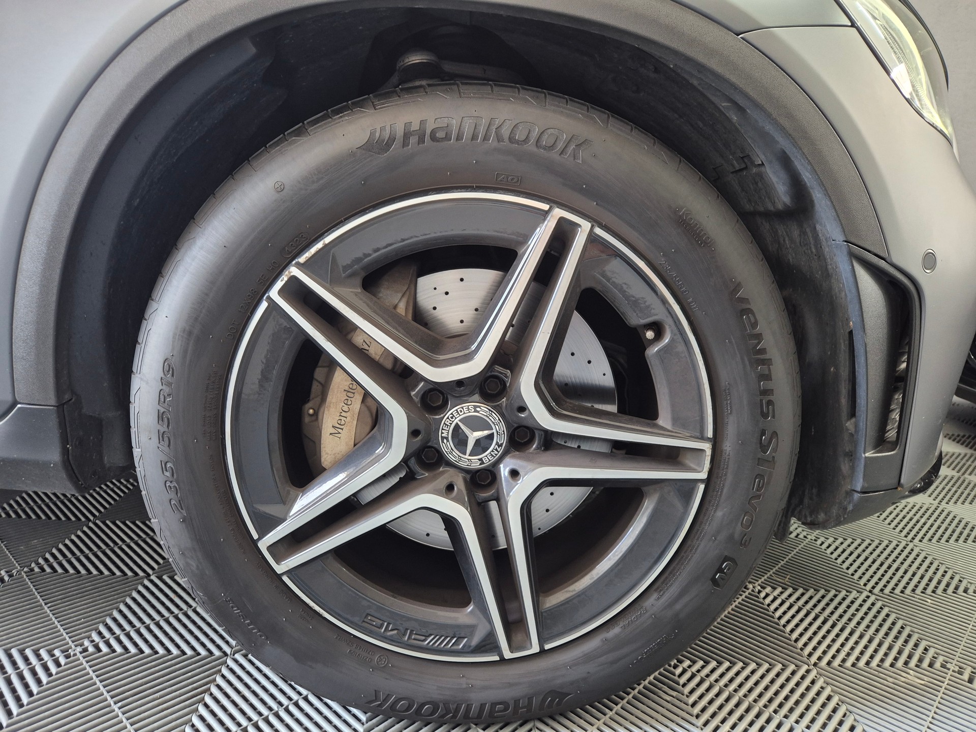 MERCEDES-BENZ GLC Coupé 300 d AMG Line 4Matic 9G-Tronic-image-28