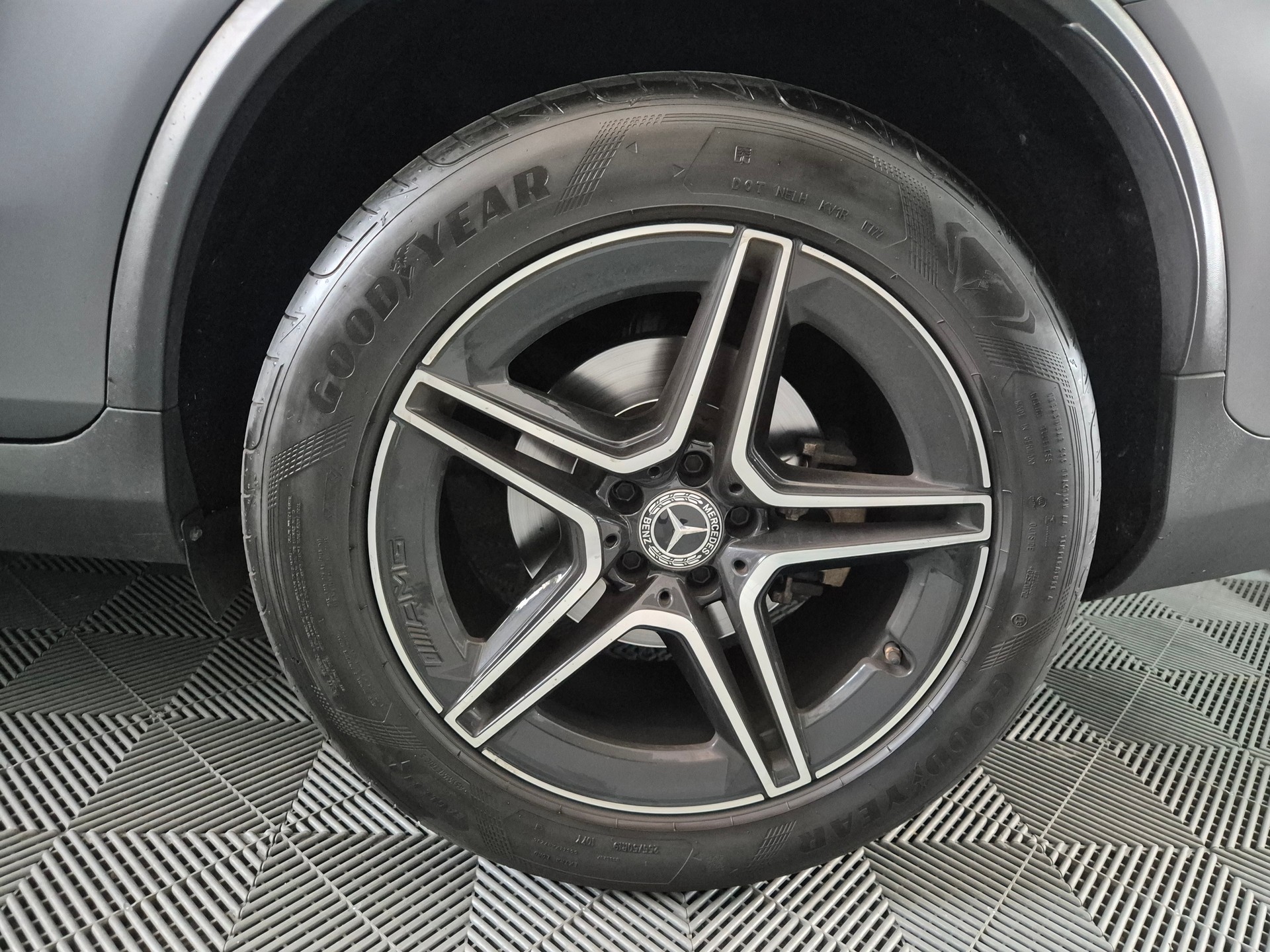 MERCEDES-BENZ GLC Coupé 300 d AMG Line 4Matic 9G-Tronic-image-26