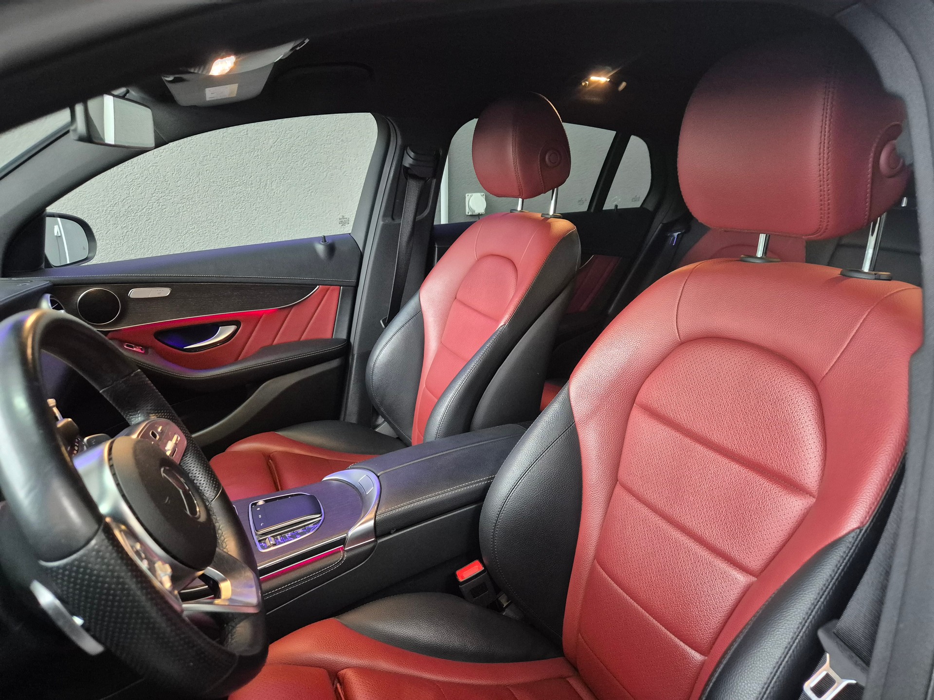 MERCEDES-BENZ GLC Coupé 300 d AMG Line 4Matic 9G-Tronic-image-8