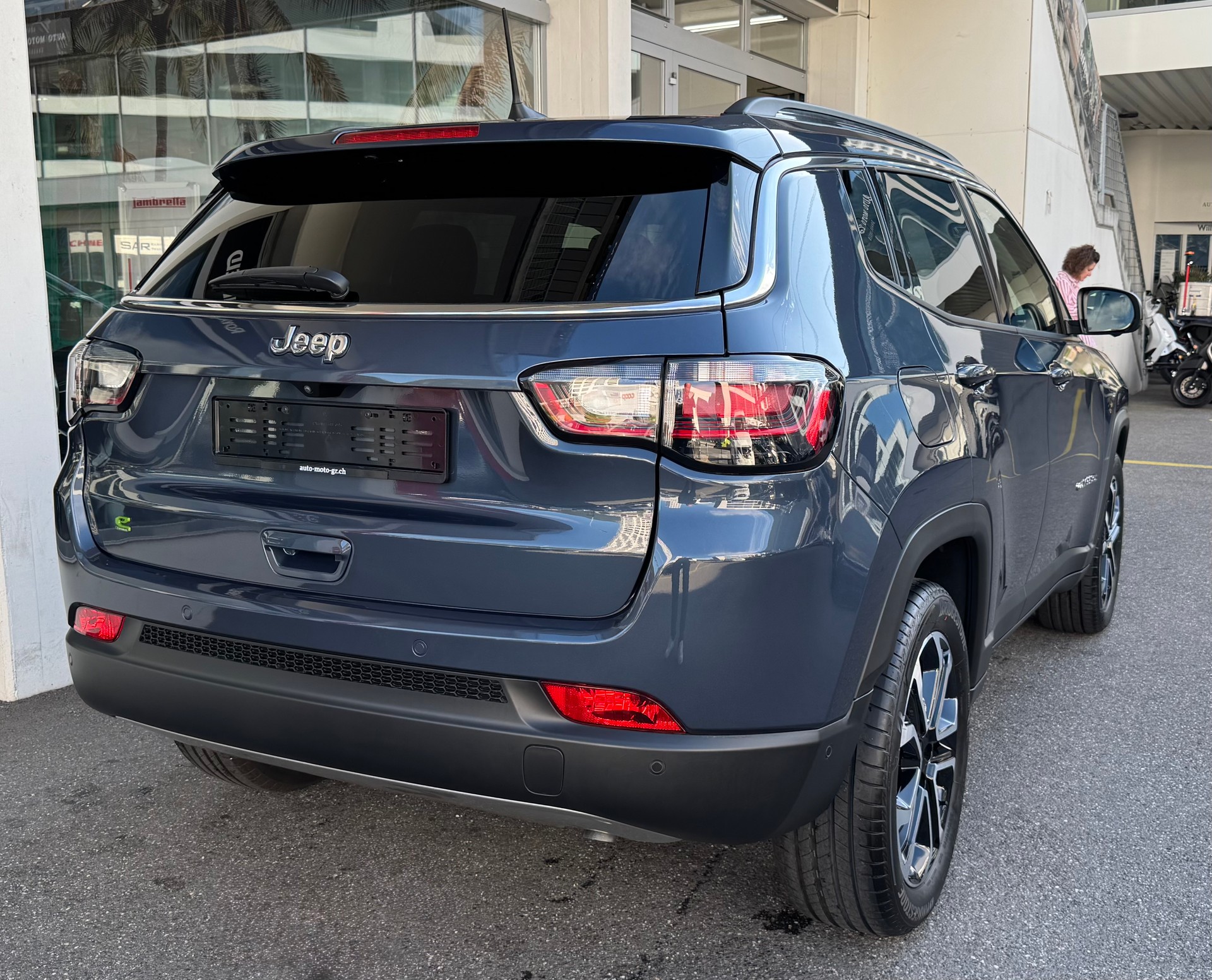 JEEP Compass 4x2 1.5 T MHEV Limited-image-4