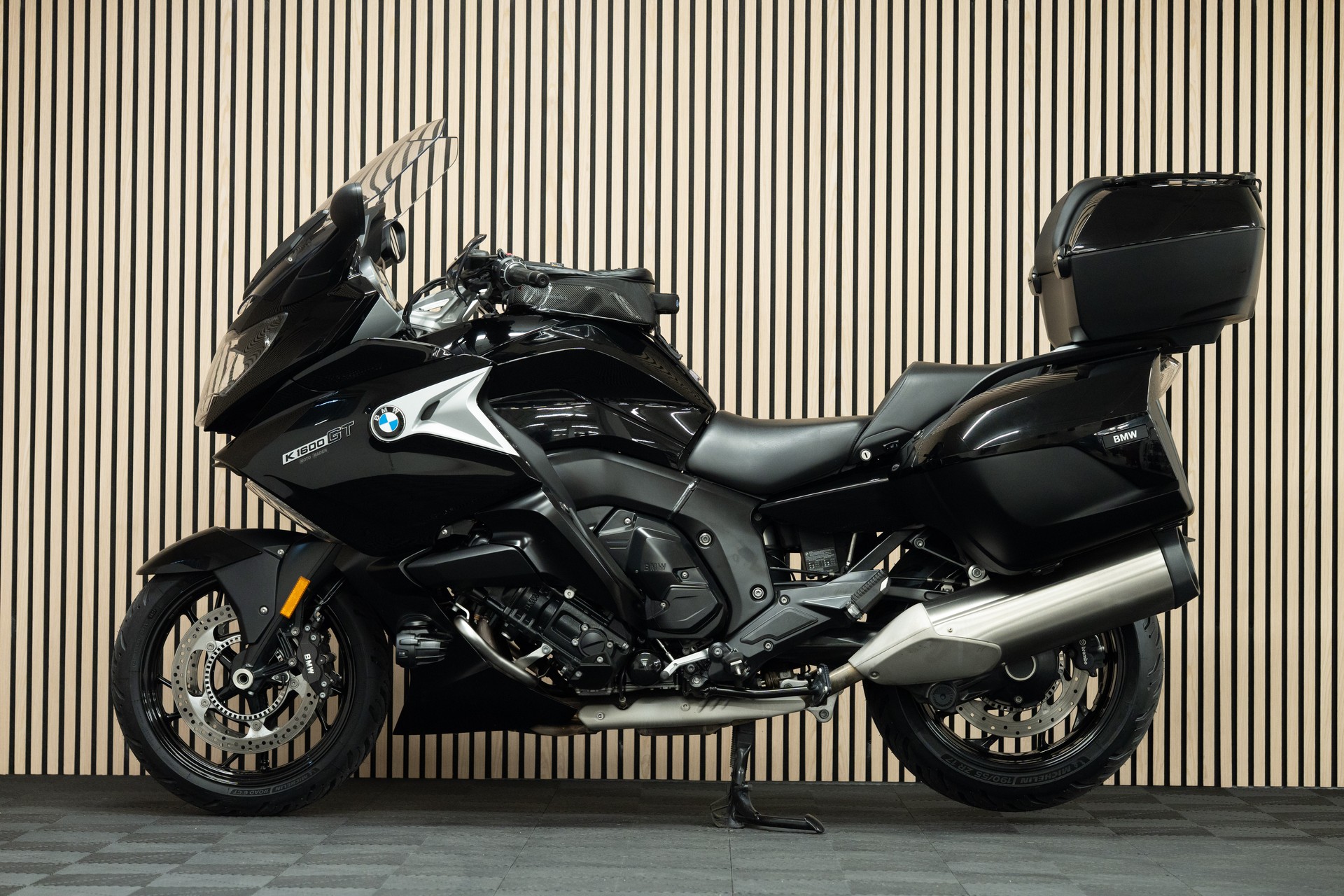 BMW K 1600 GT-showroom-element-1