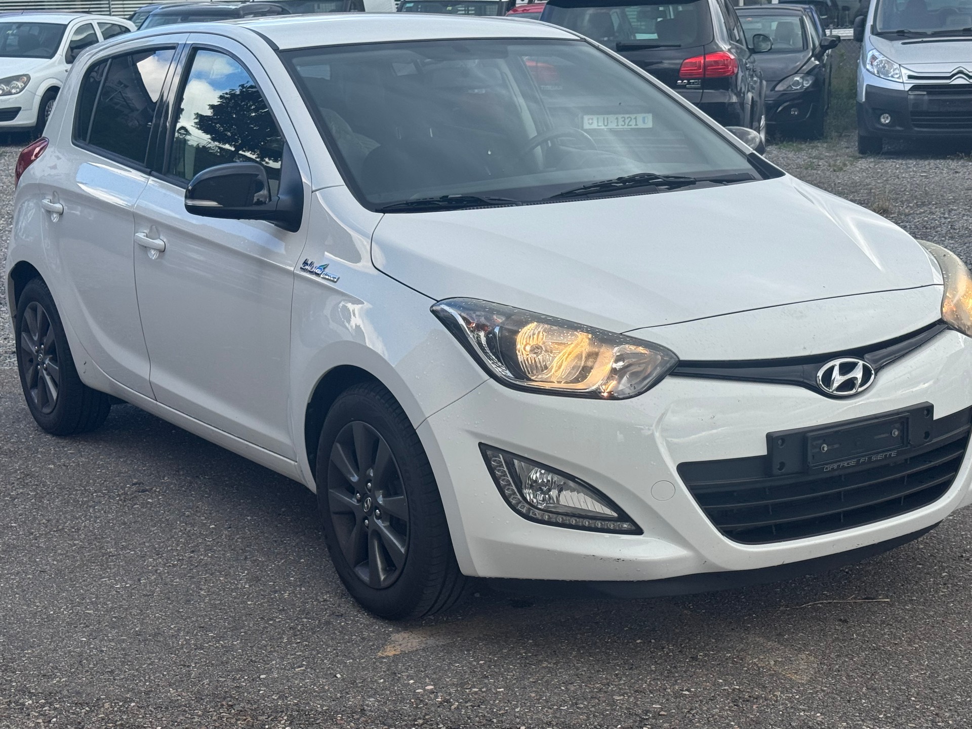 HYUNDAI i20 1.2 Comfort-image-4