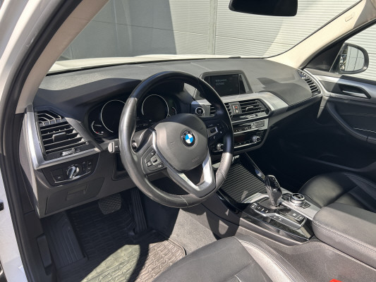 BMW X3 xDrive 30i-image-6