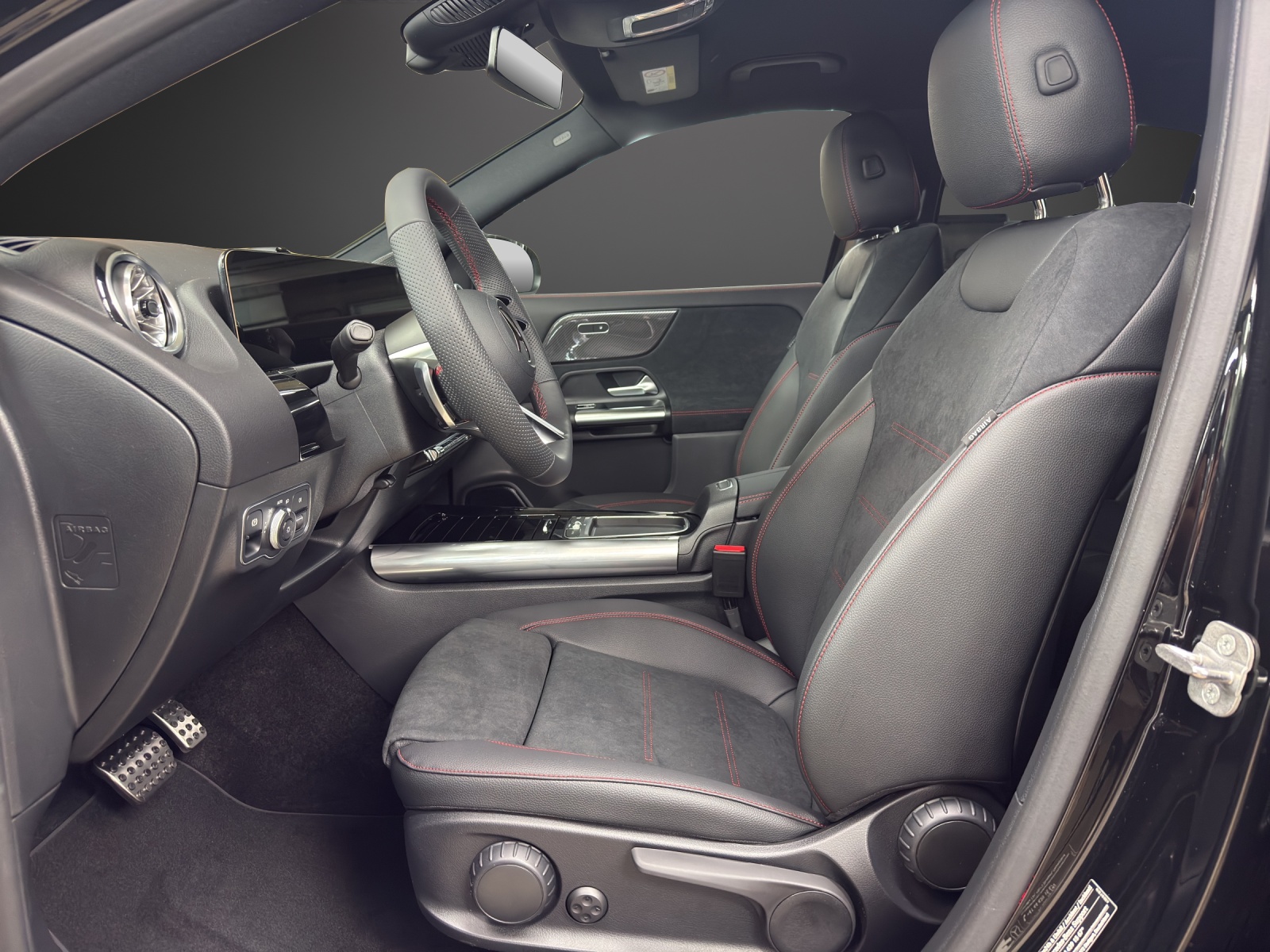 MERCEDES-BENZ GLA 200 Night Star-image-9