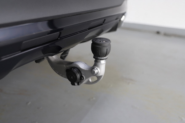 MERCEDES-BENZ GLC 300 e 4M 9G-Tronic-image-13