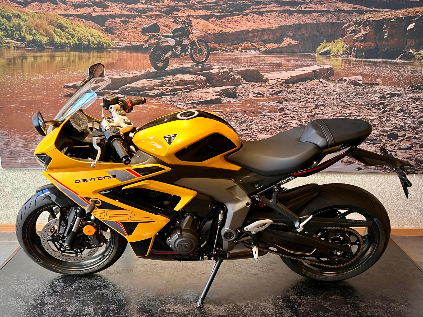 TRIUMPH Daytona 660-image-3