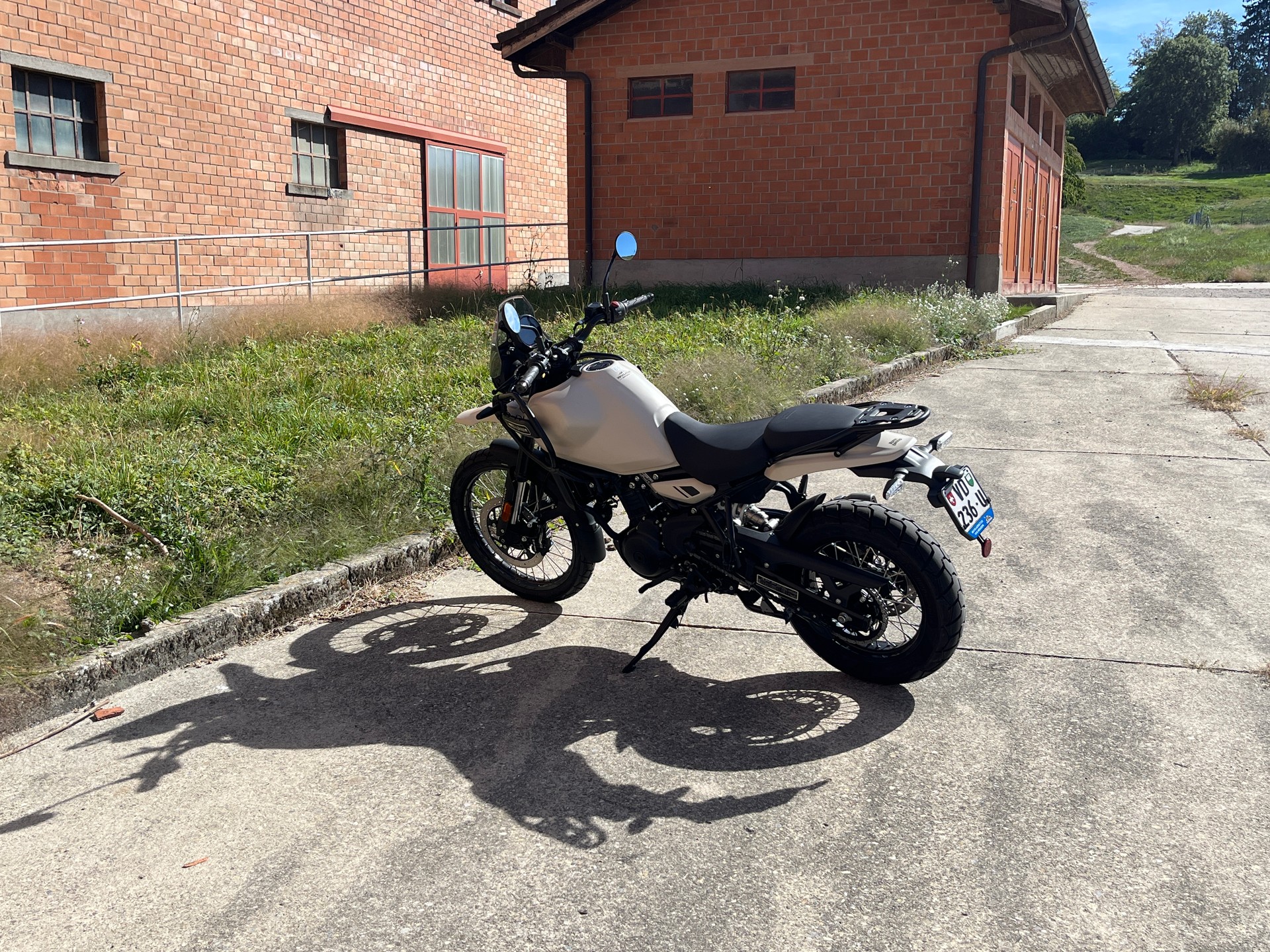 ROYAL ENFIELD Himalayan 452 Base-image-5