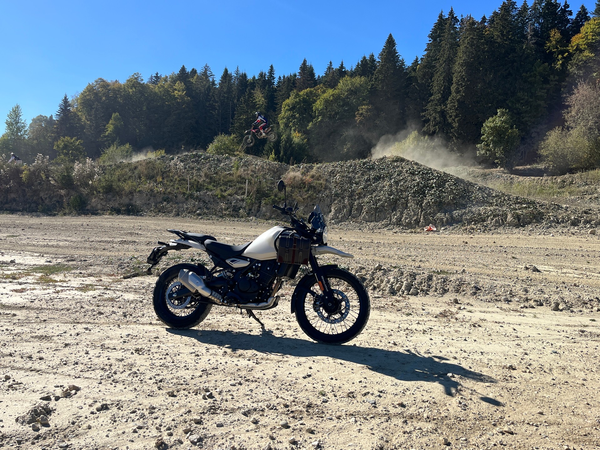 ROYAL ENFIELD Himalayan 452 Base-image-3