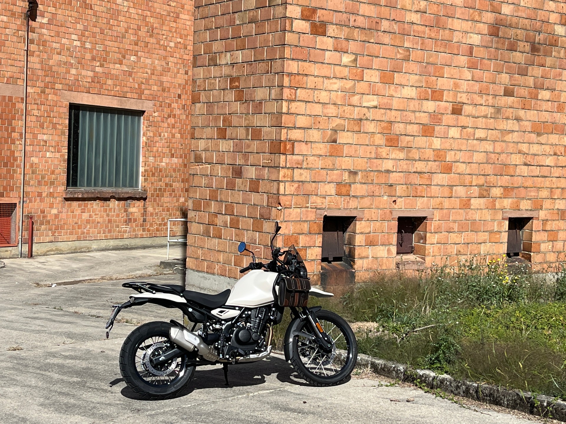 ROYAL ENFIELD Himalayan 452 Base-image-6