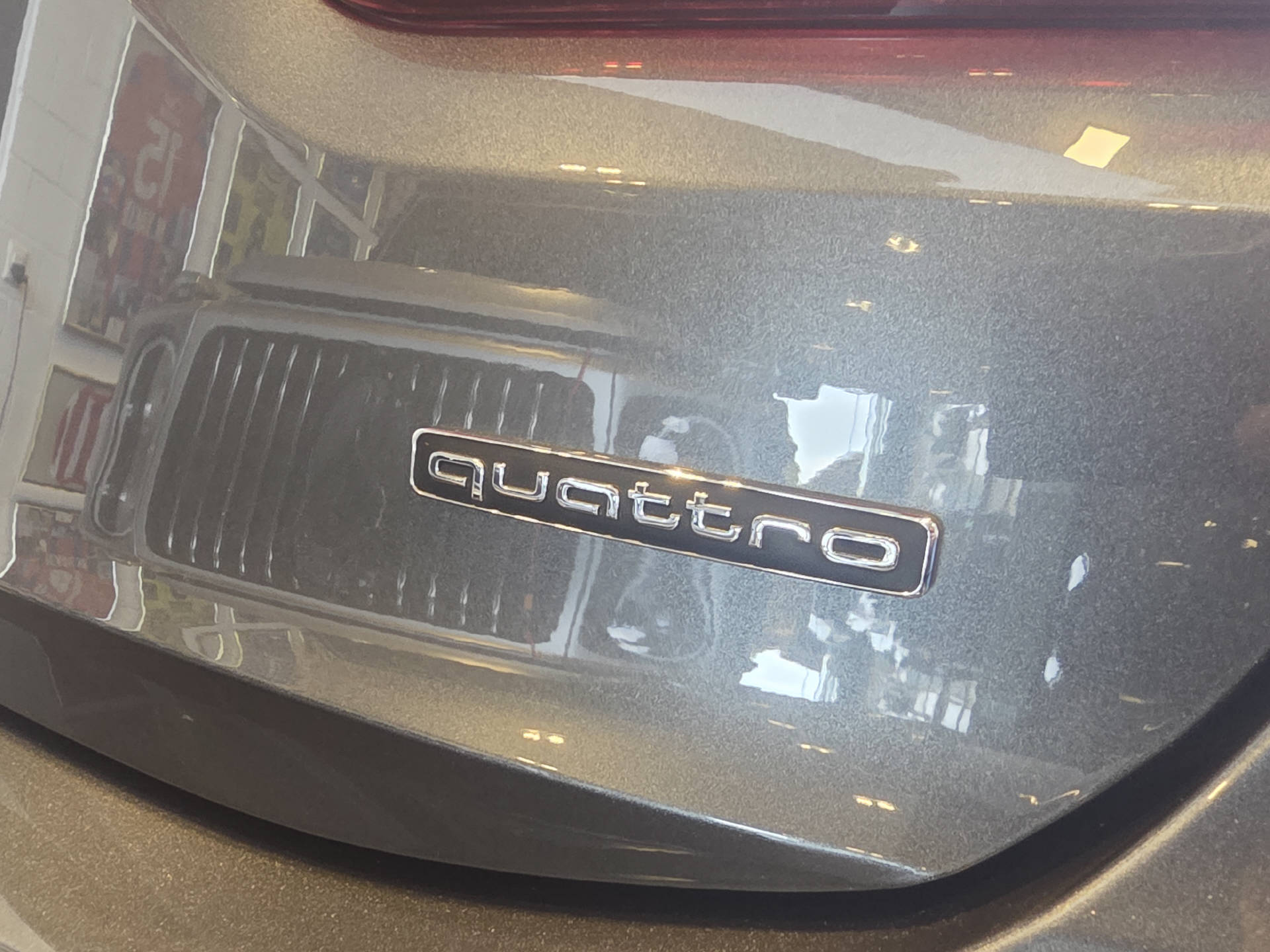 AUDI Q3 Sportback 2.0 40 TFSI S line quattro S-Tronic-image-24