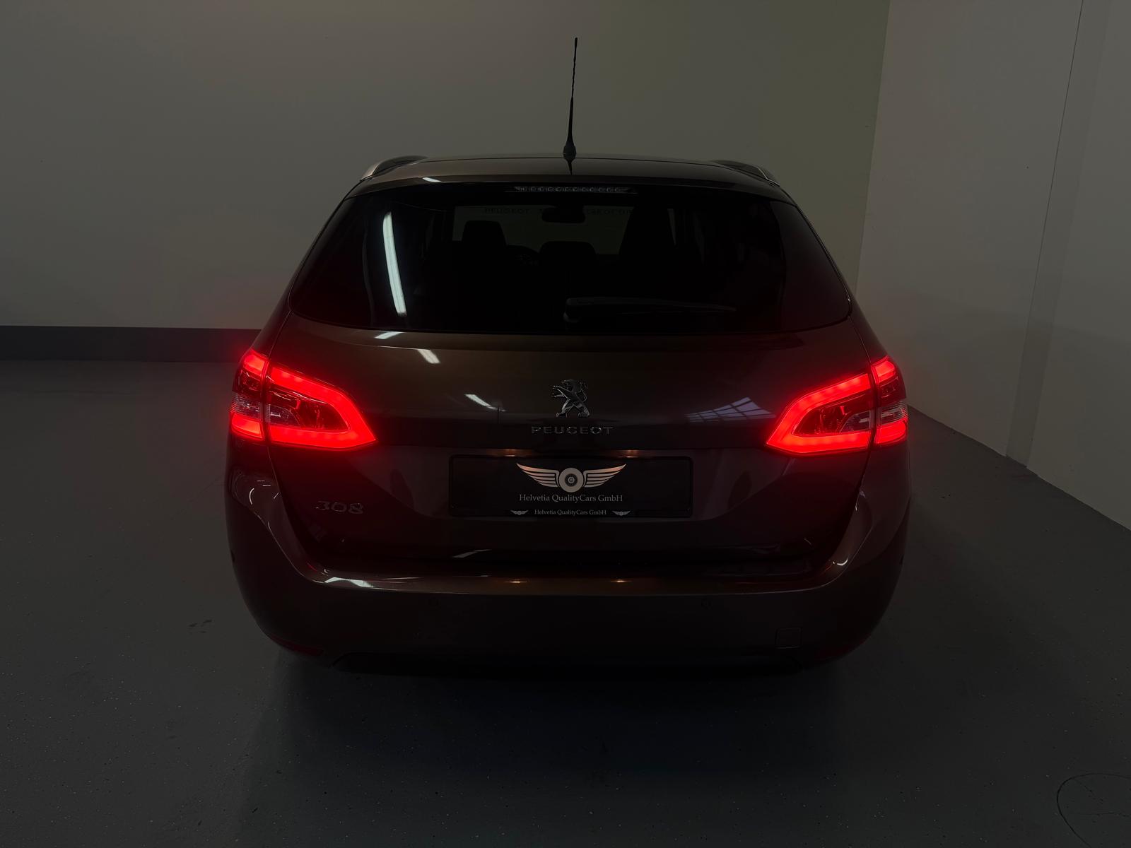 PEUGEOT 308 SW 1.2 THP Féline Automatic-image-13