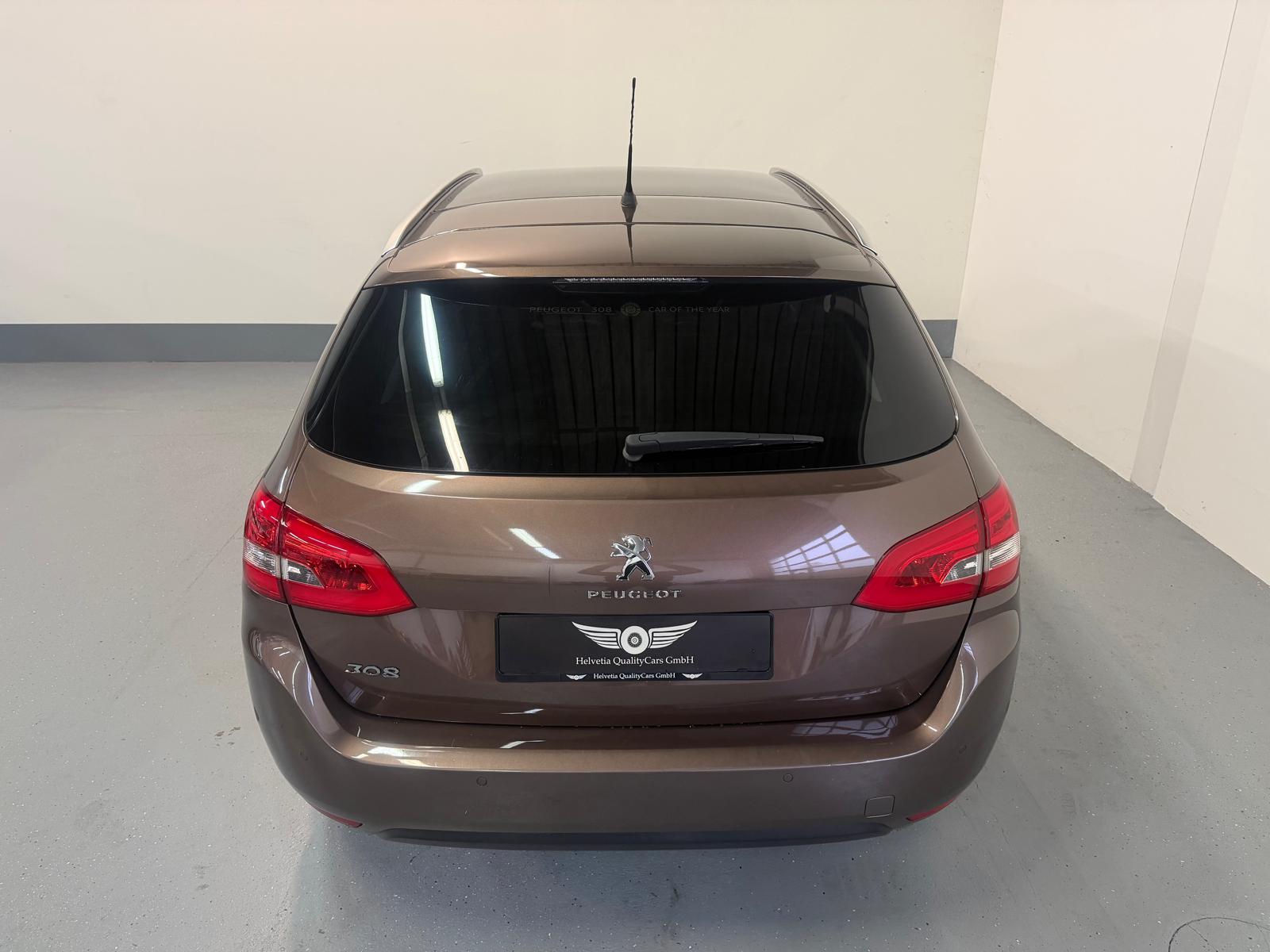 PEUGEOT 308 SW 1.2 THP Féline Automatic-image-11