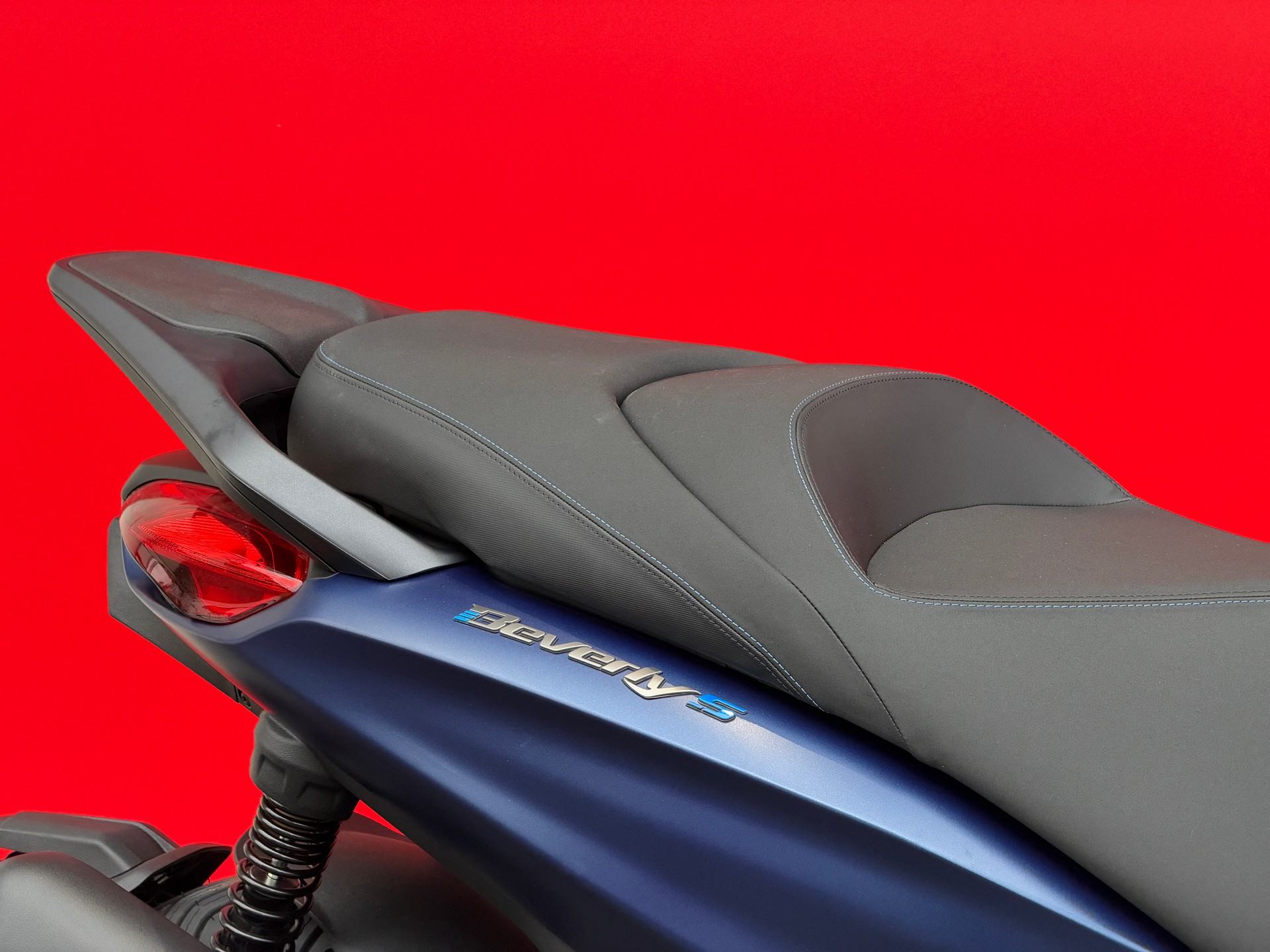 PIAGGIO Beverly 400 Sport E5+-image-11