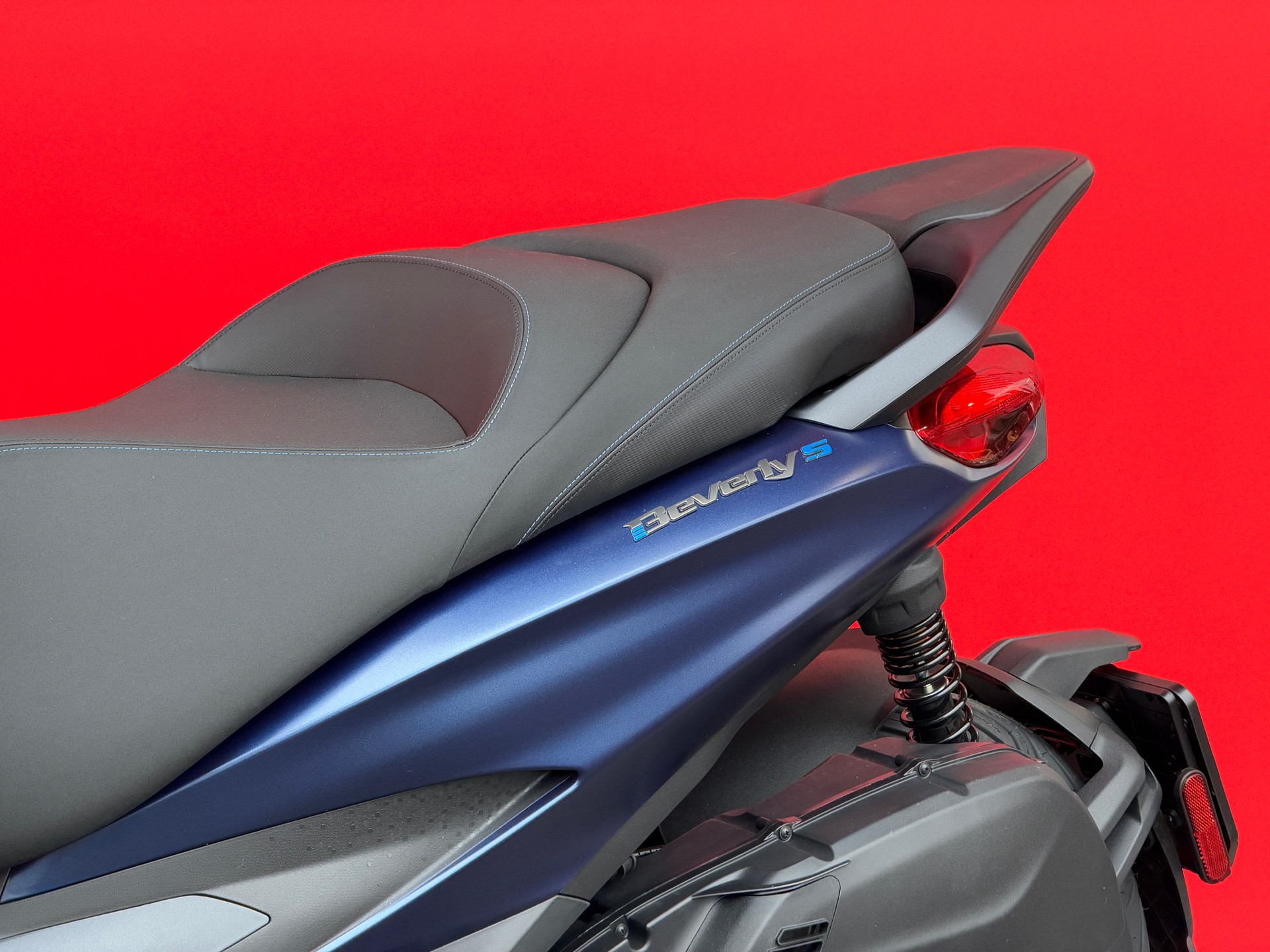 PIAGGIO Beverly 400 Sport E5+-image-5