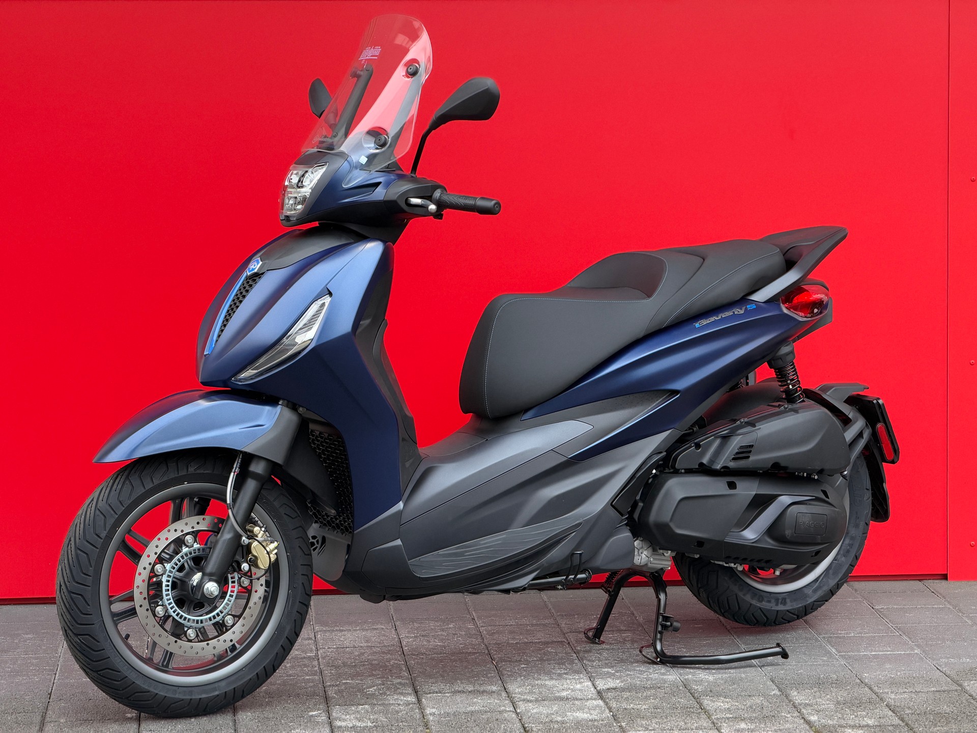 PIAGGIO Beverly 400 Sport E5+-image-3