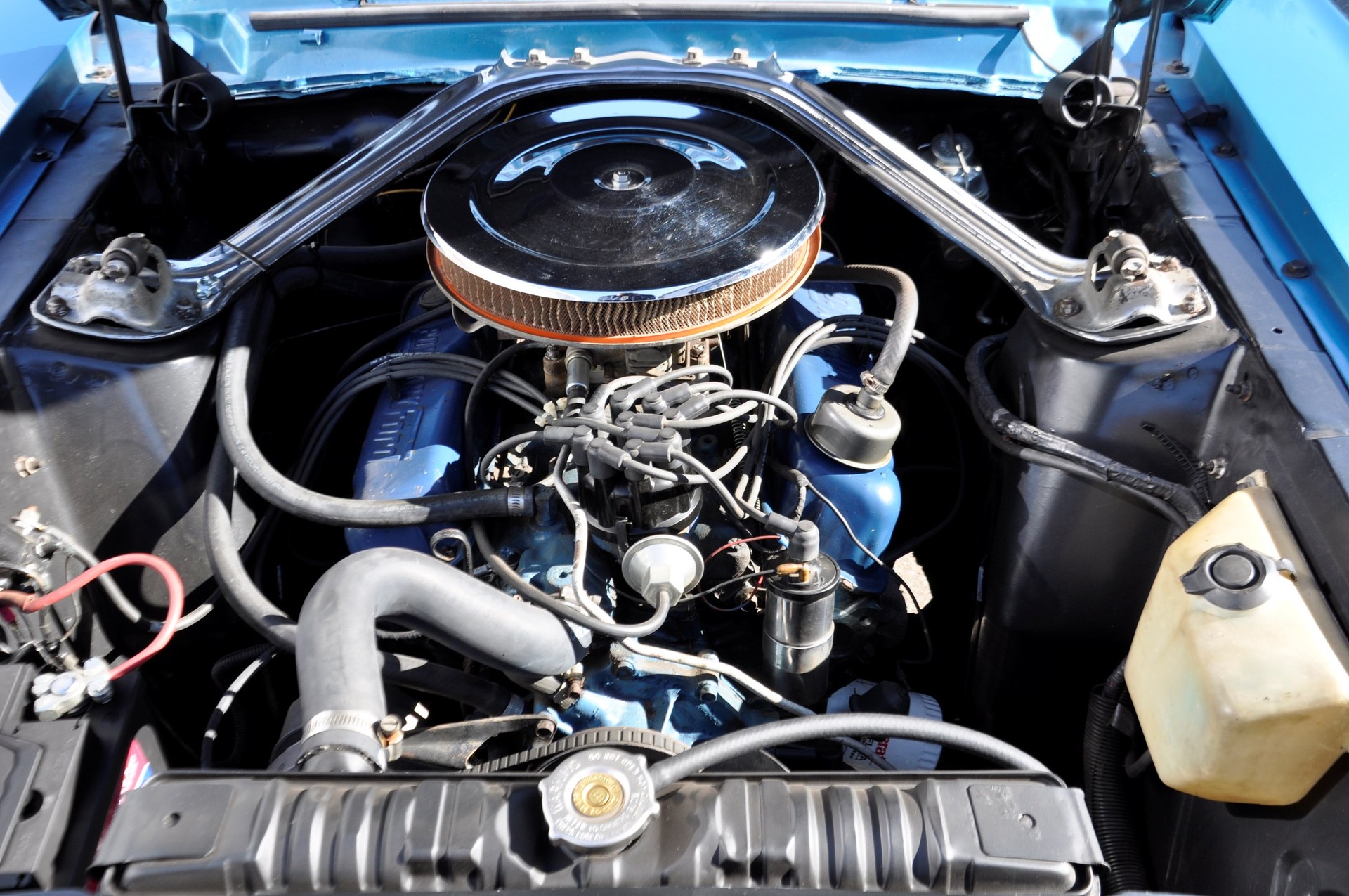 FORD MUSTANG 4,7L-image-2