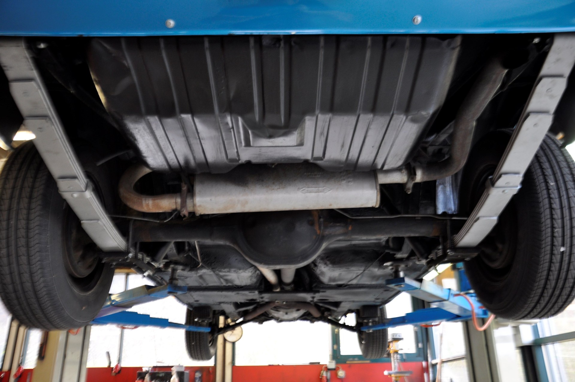 FORD MUSTANG 4,7L-image-3